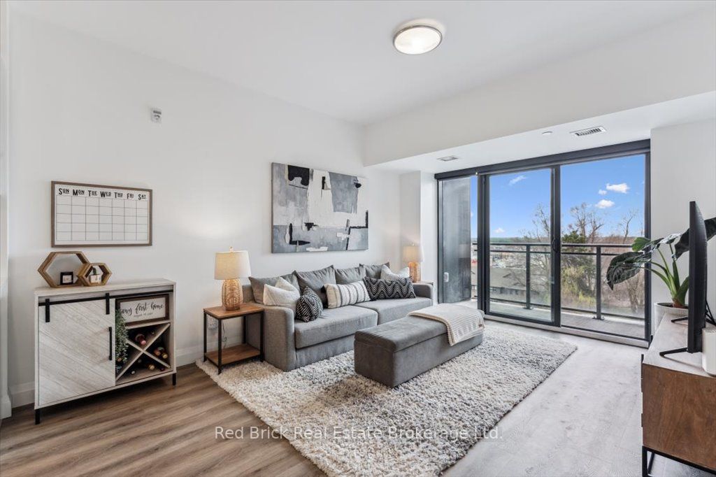 #403 - 332 Gosling Gardens Property Photo 1