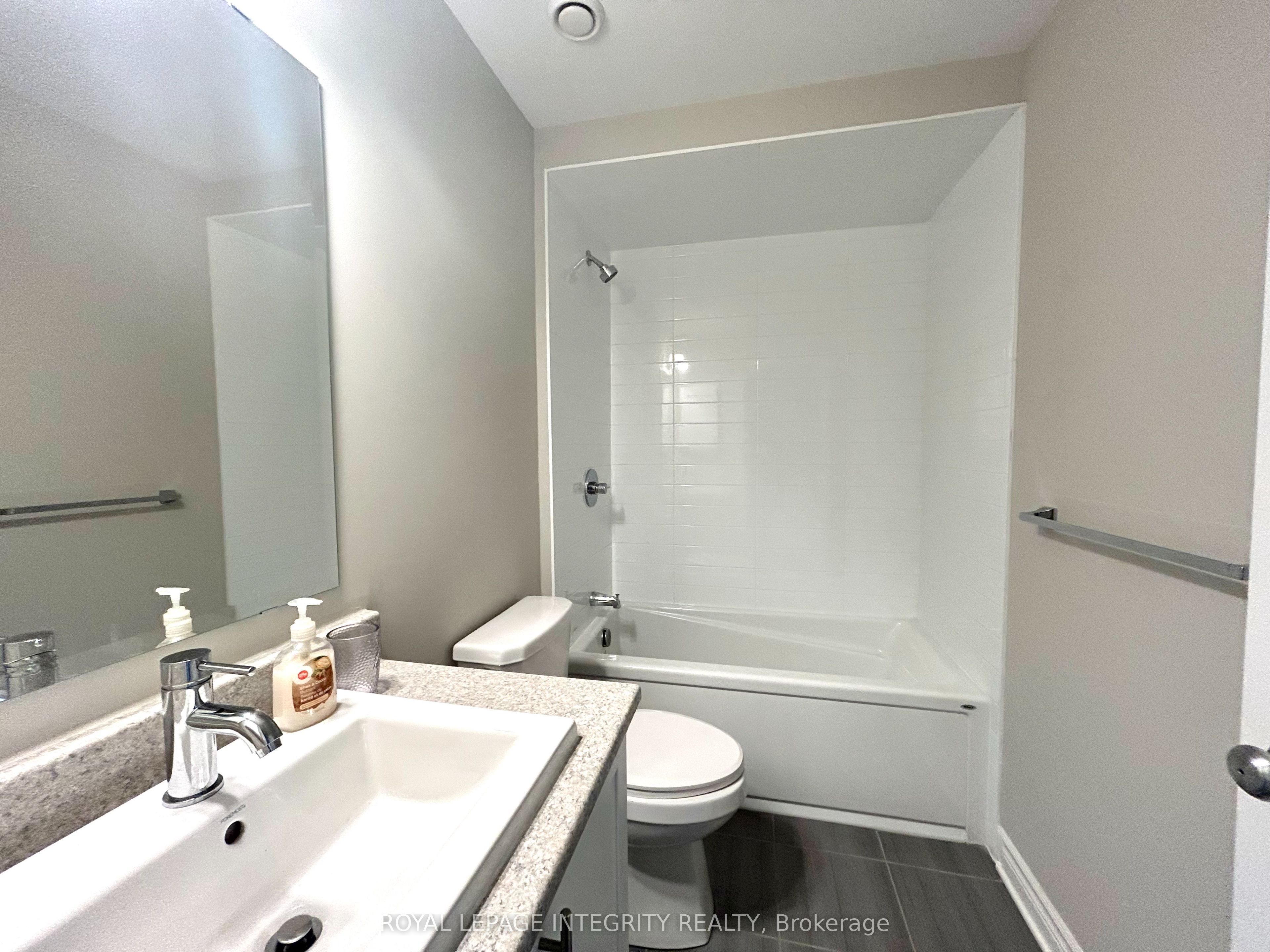 1032 Beryl Private F Property Photo 16