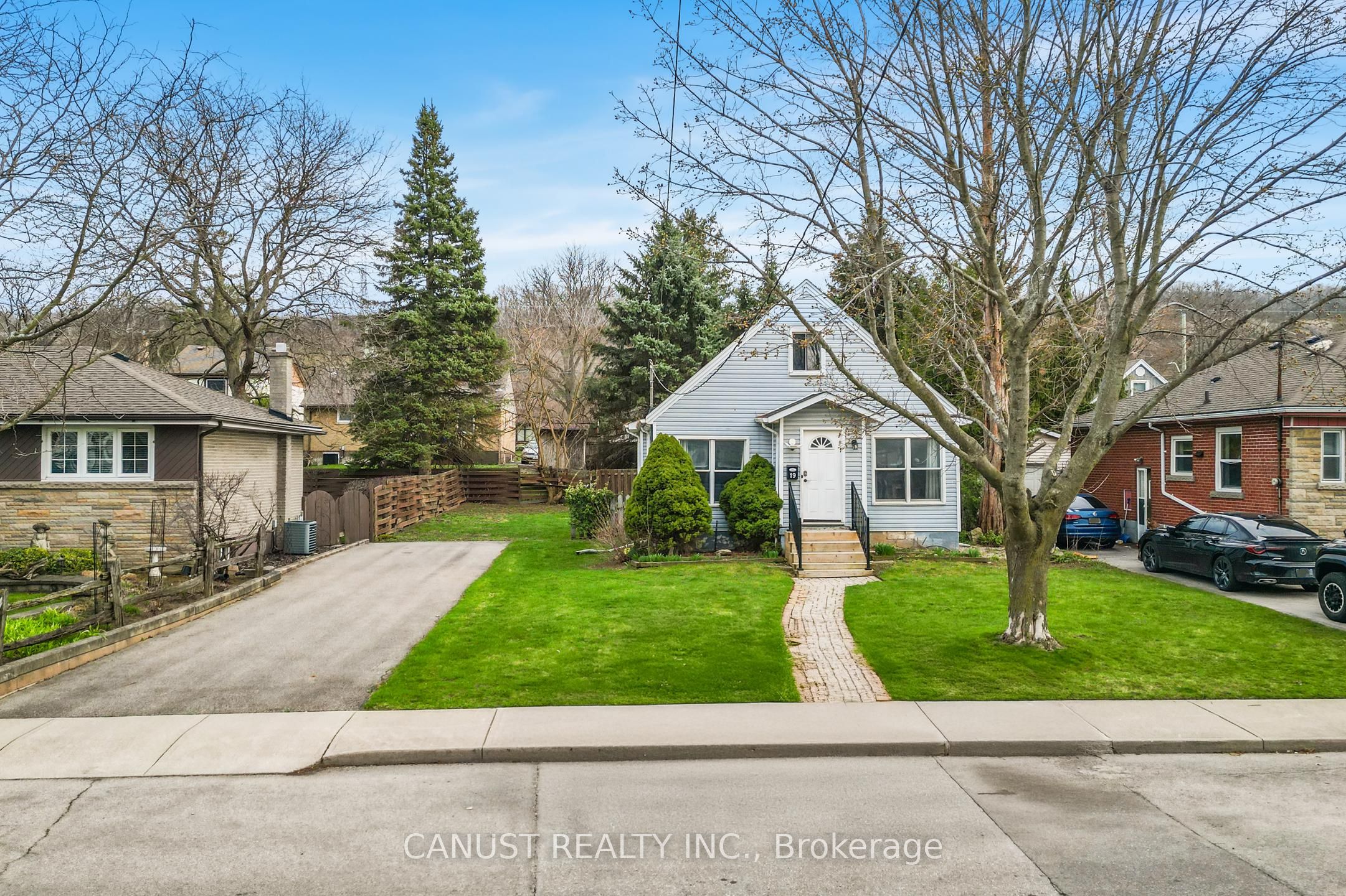 19 Beaucourt Road Property Photo 1