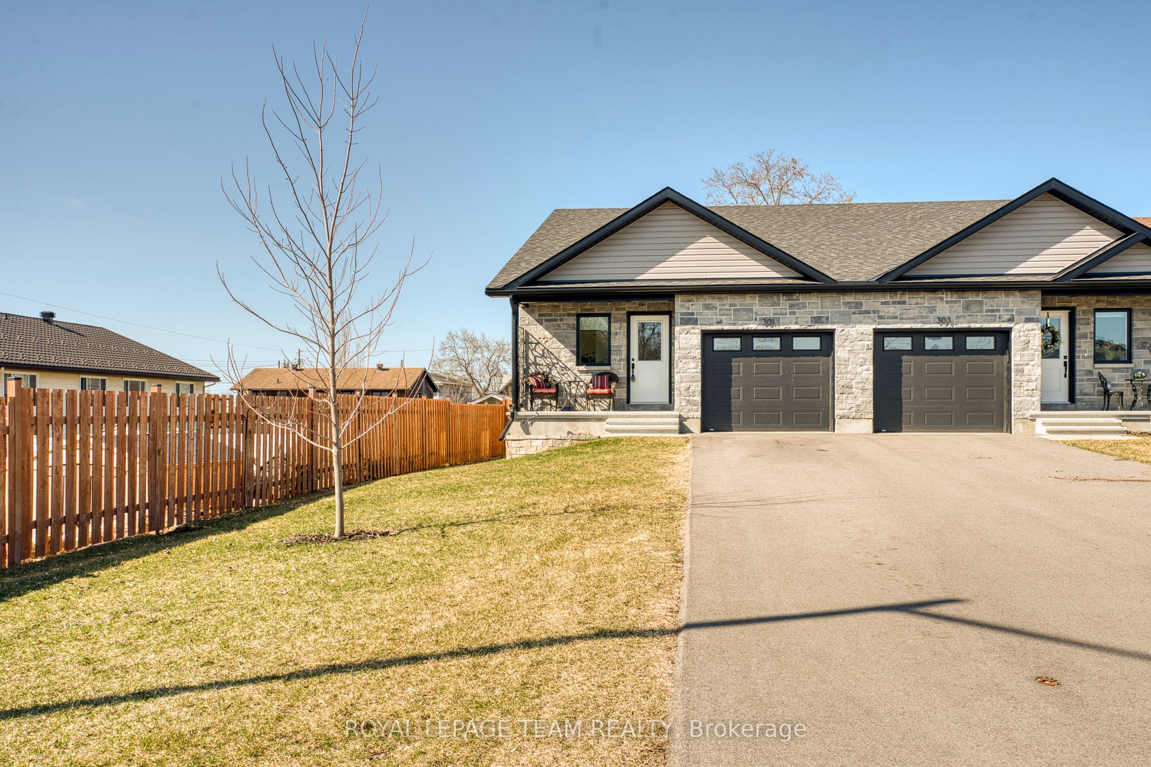 301 Napier Court Property Photo