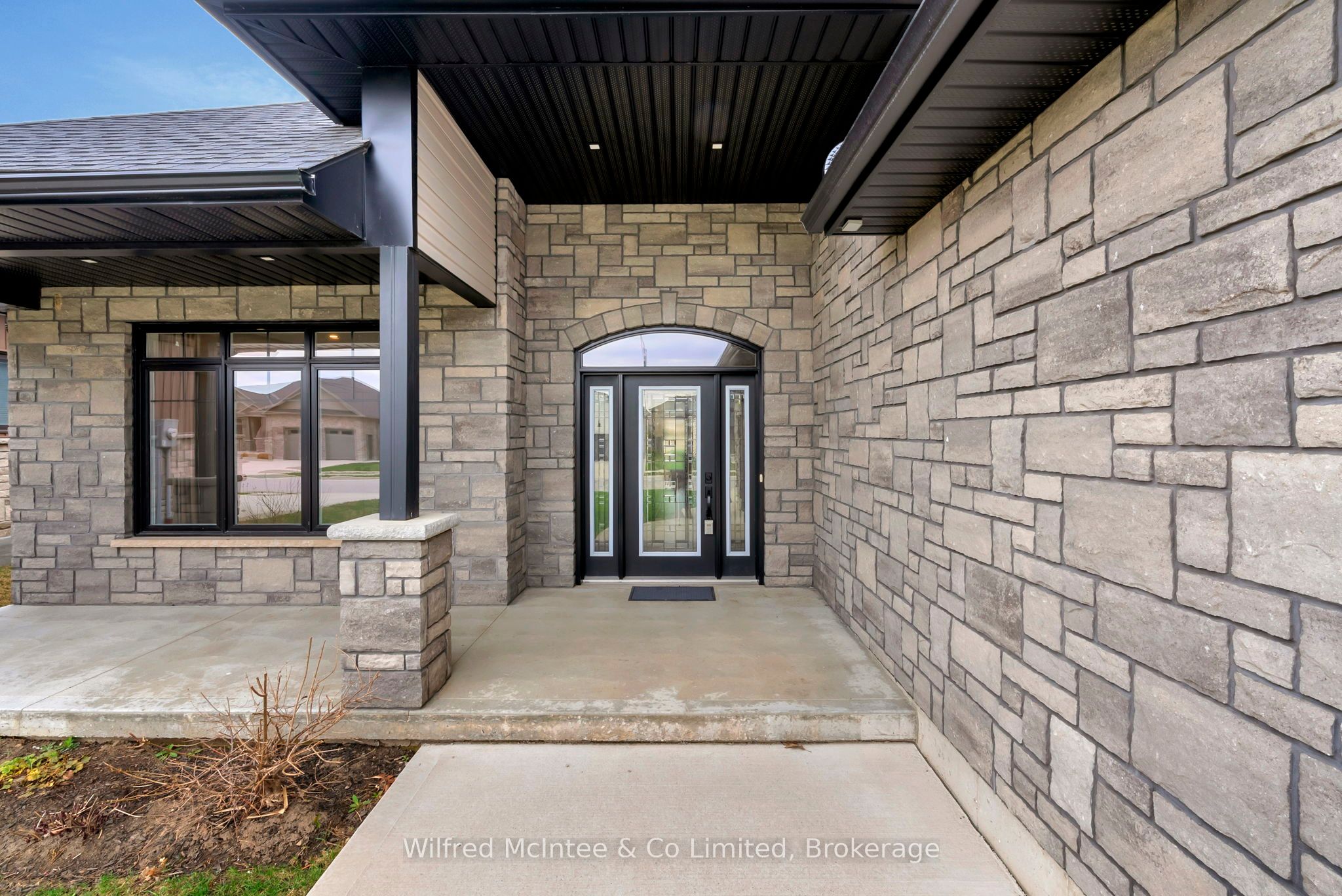 207 Irishwood Lane Property Photo 5