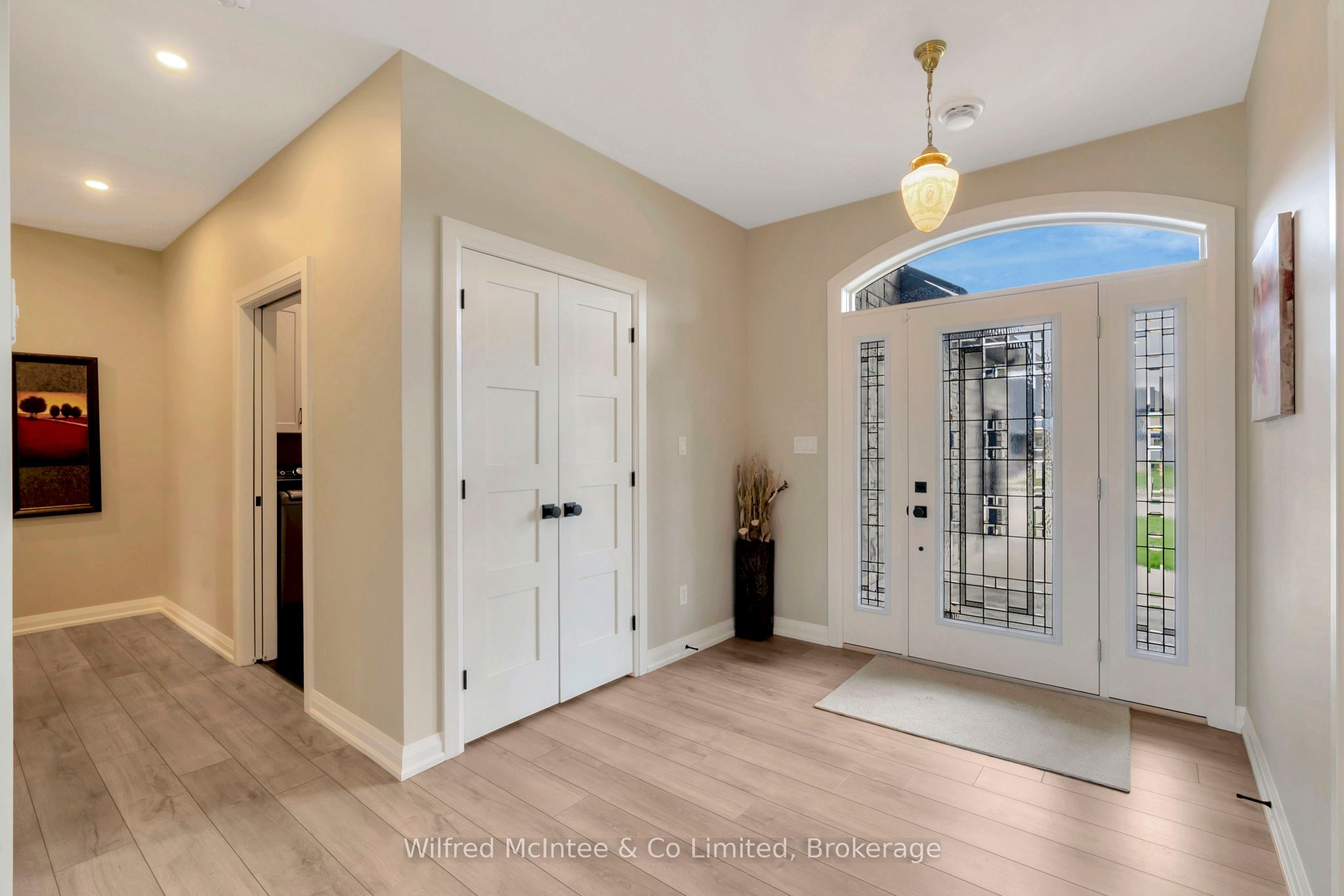 207 Irishwood Lane Property Photo 7