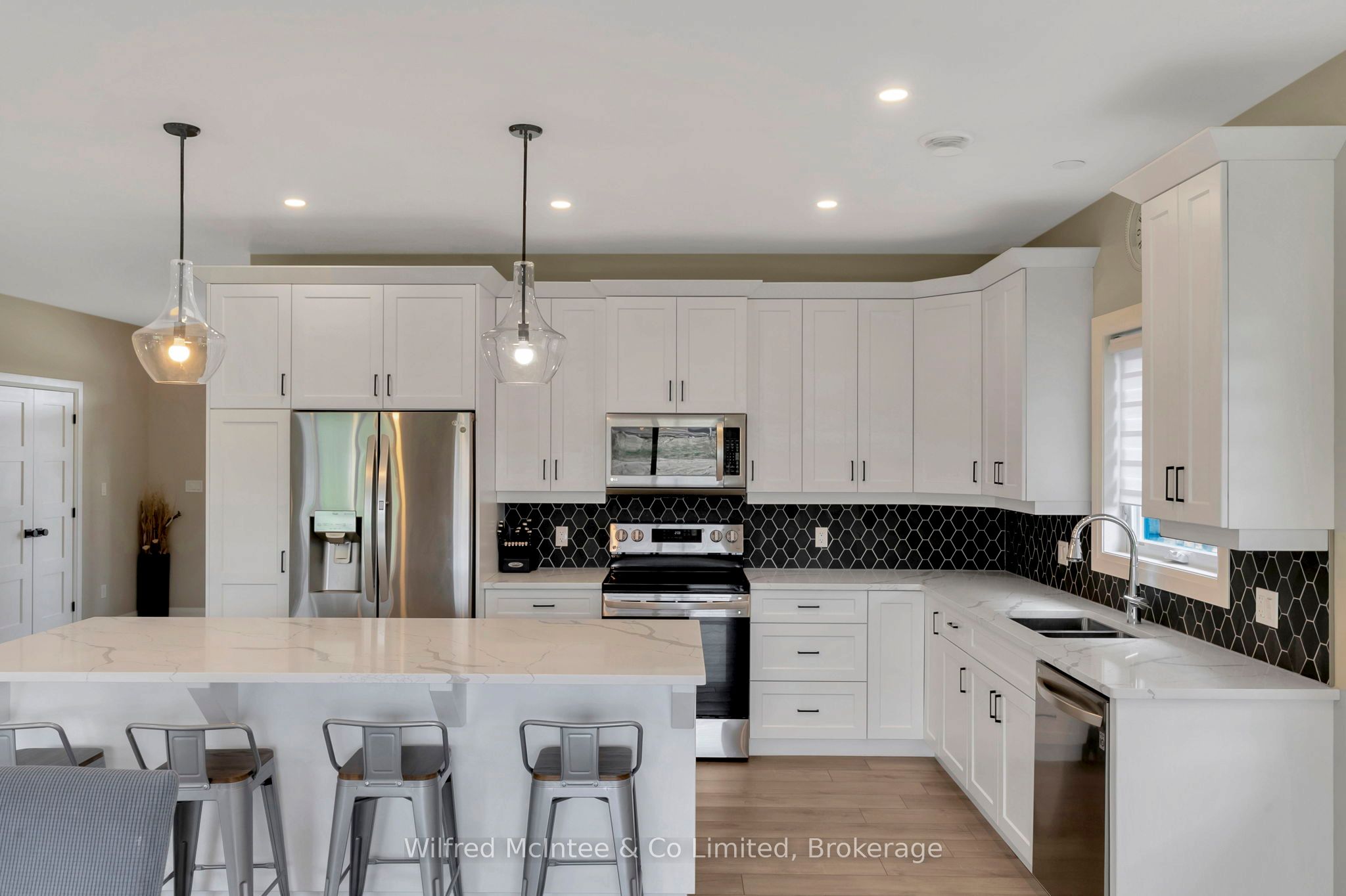 207 Irishwood Lane Property Photo 10