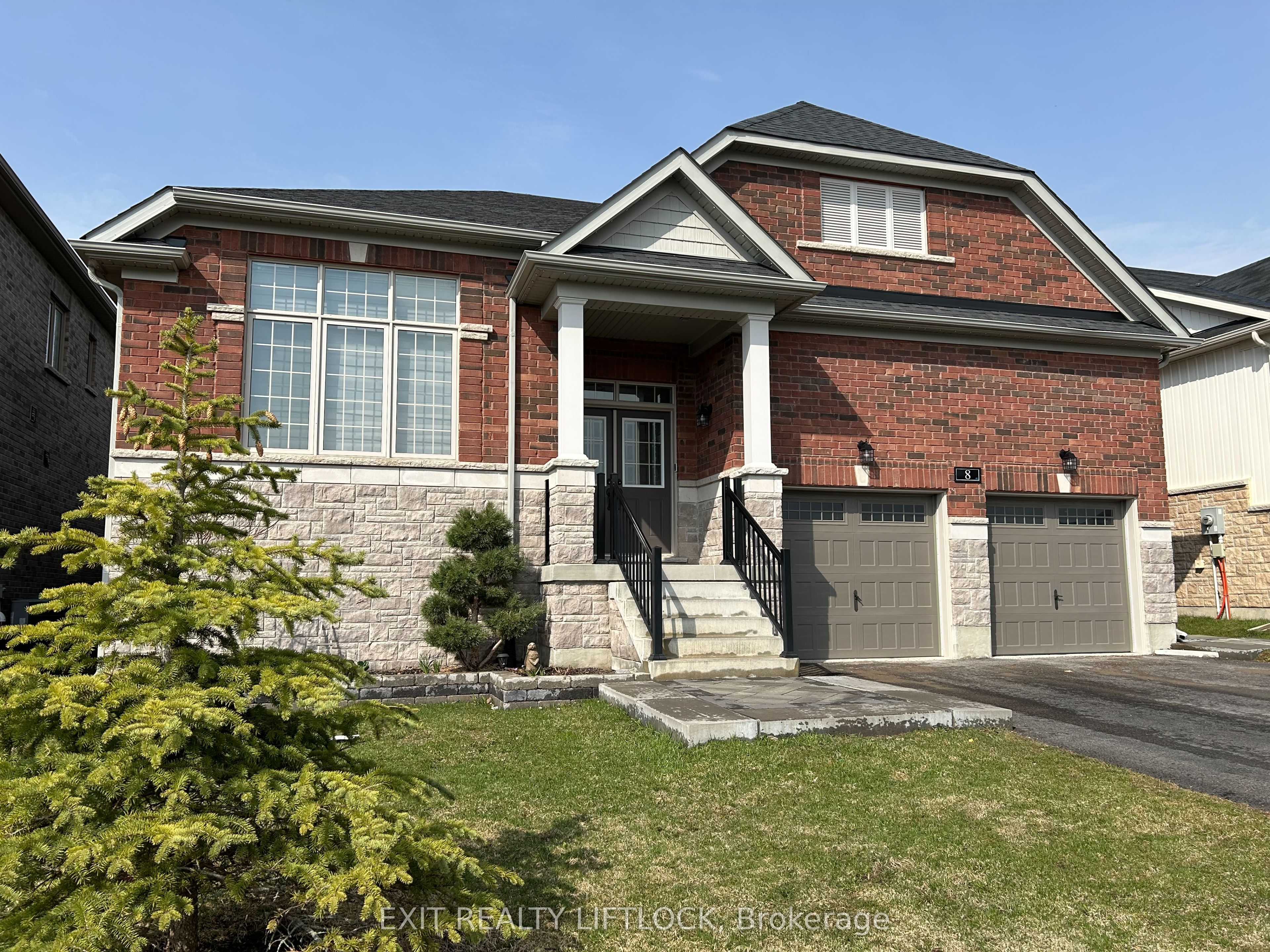 8 Station Drive Property Photo