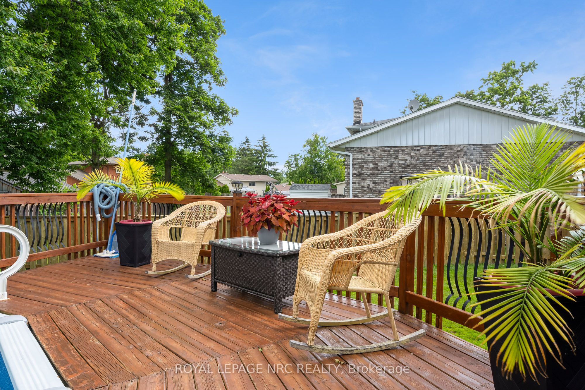 19 Little John Court Property Photo 7