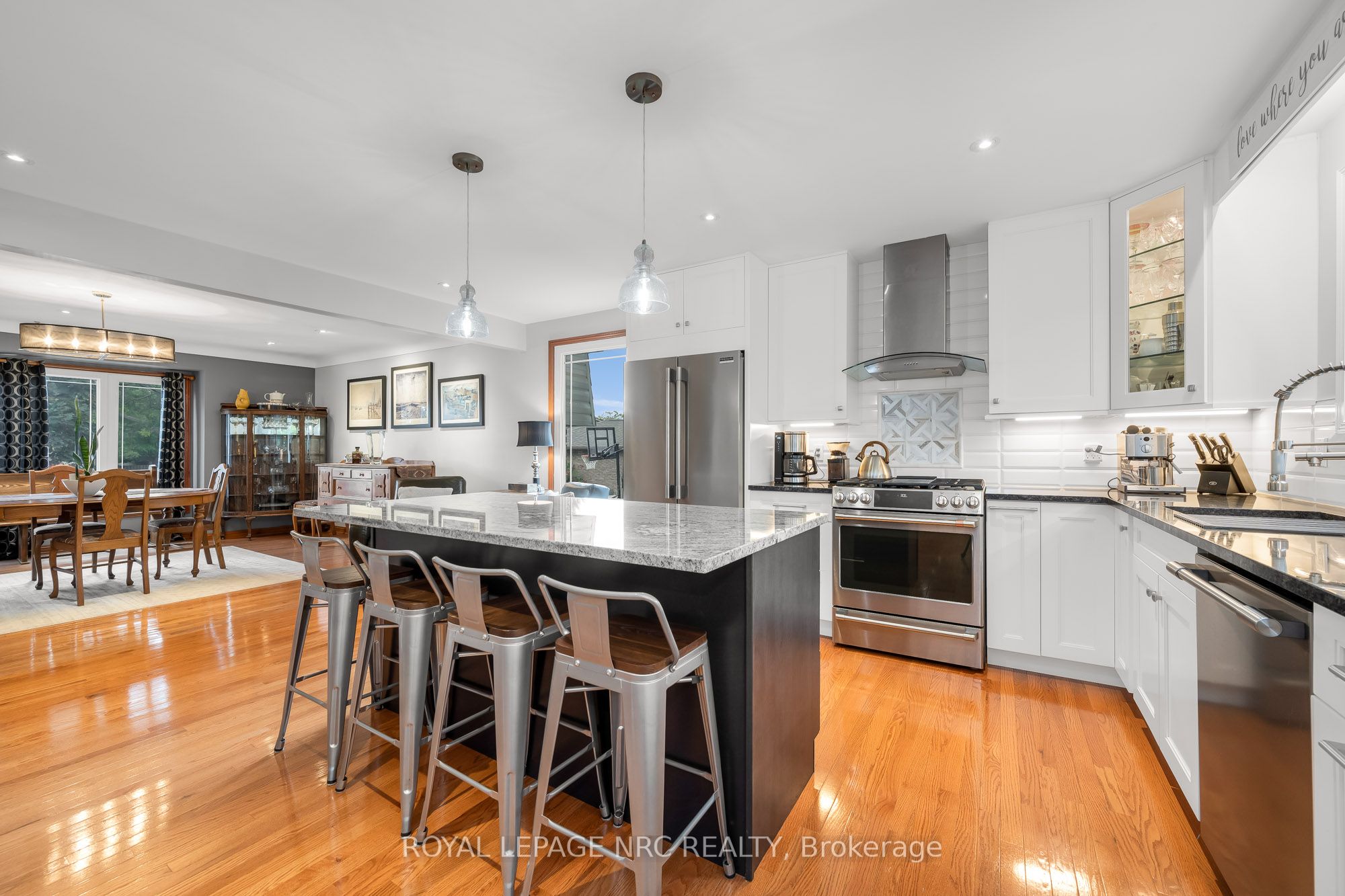19 Little John Court Property Photo 16