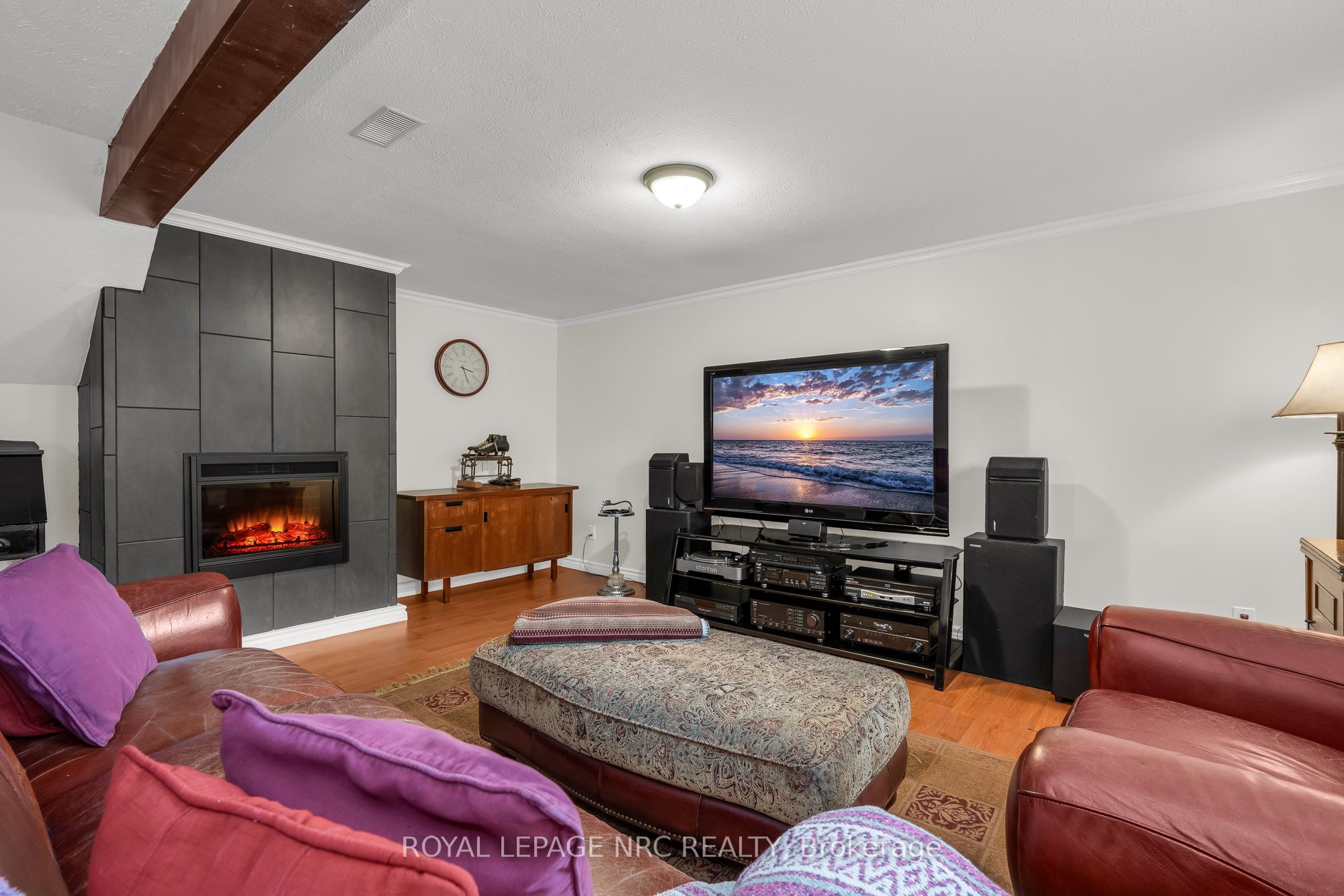 19 Little John Court Property Photo 34