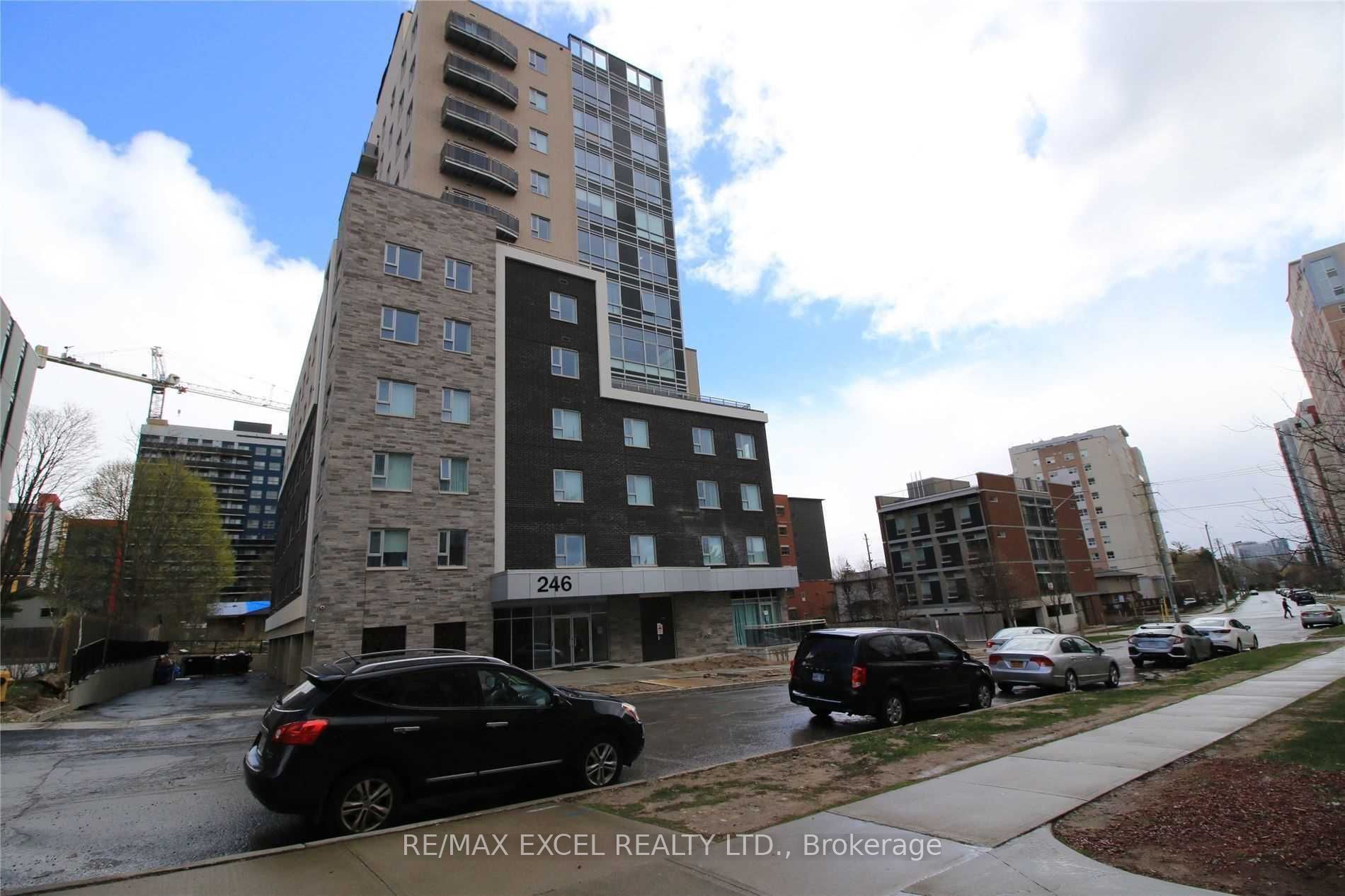 246 Lester St Property Photo 1