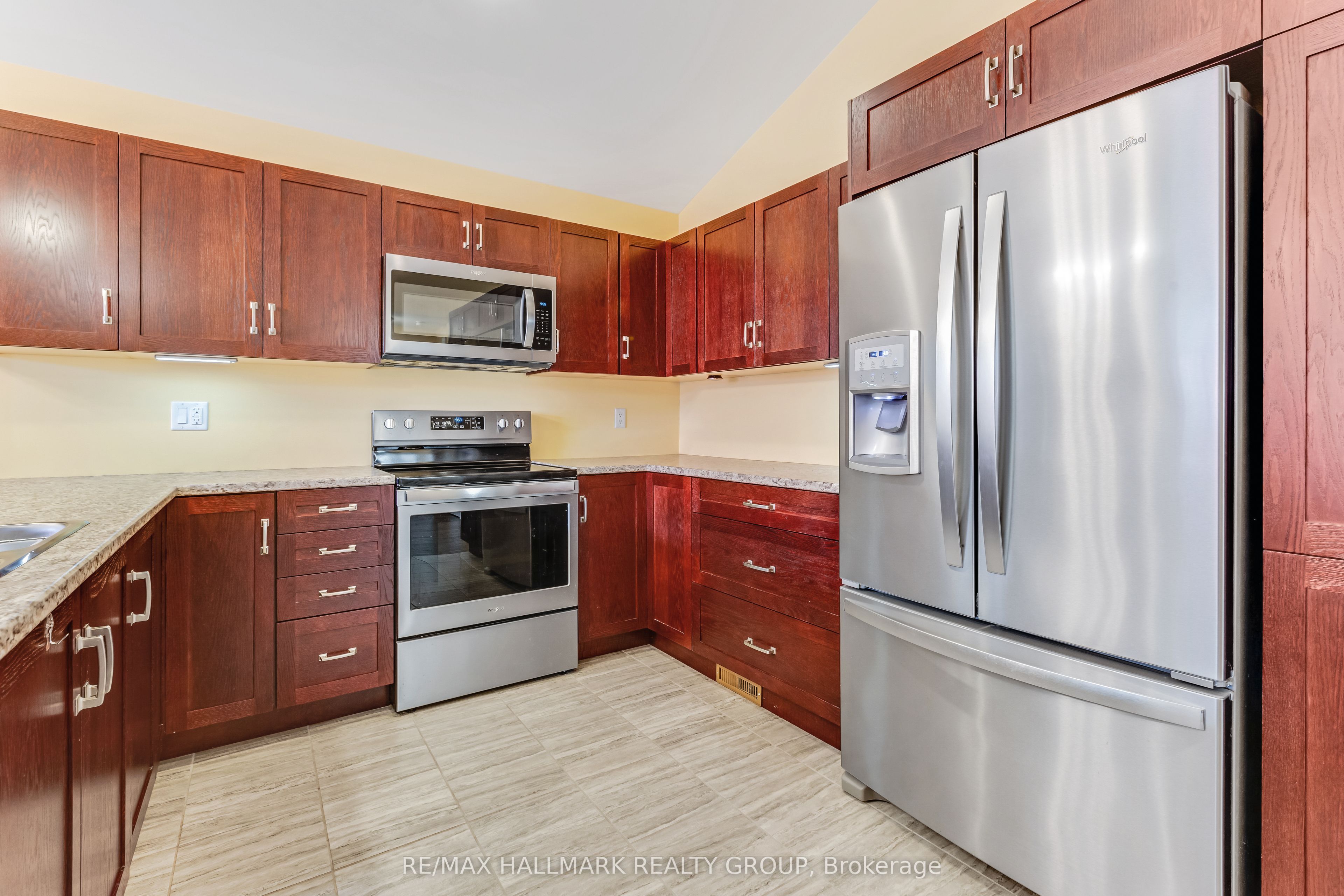 183 Sadler Drive Property Photo 7