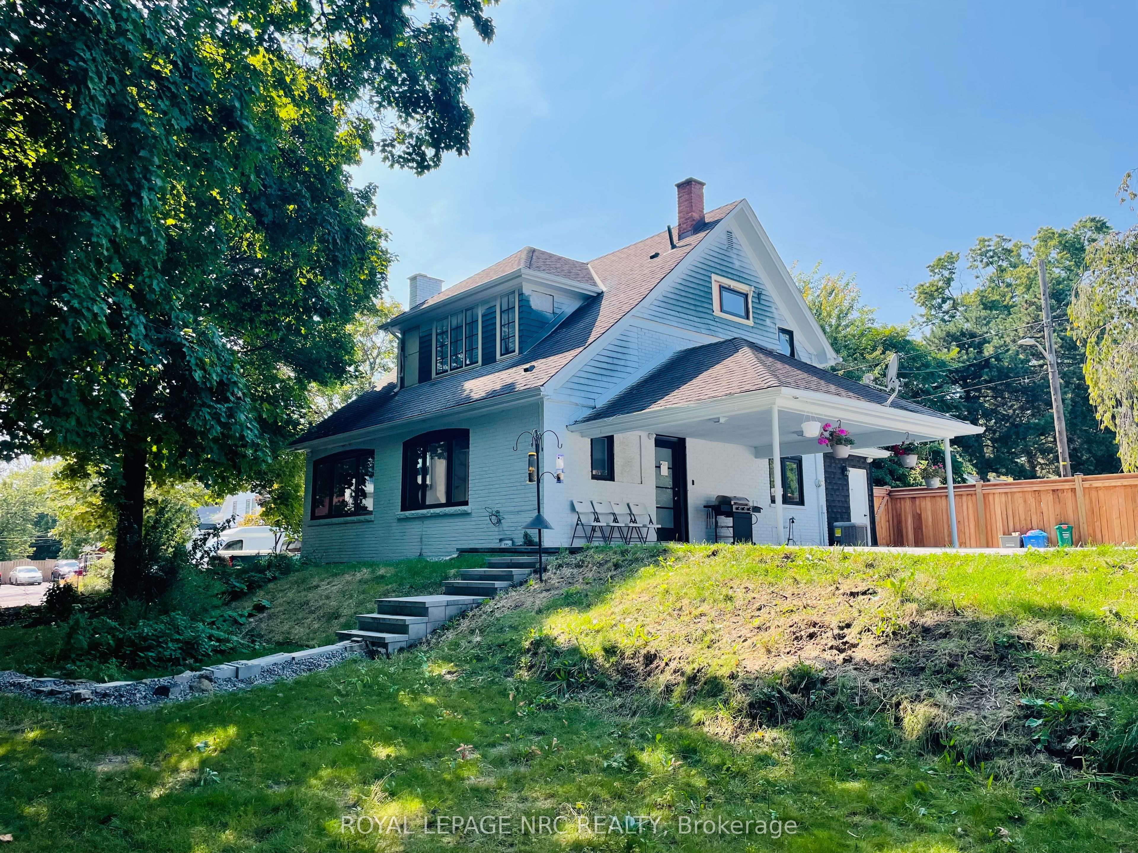 5341 River Road Property Photo 1