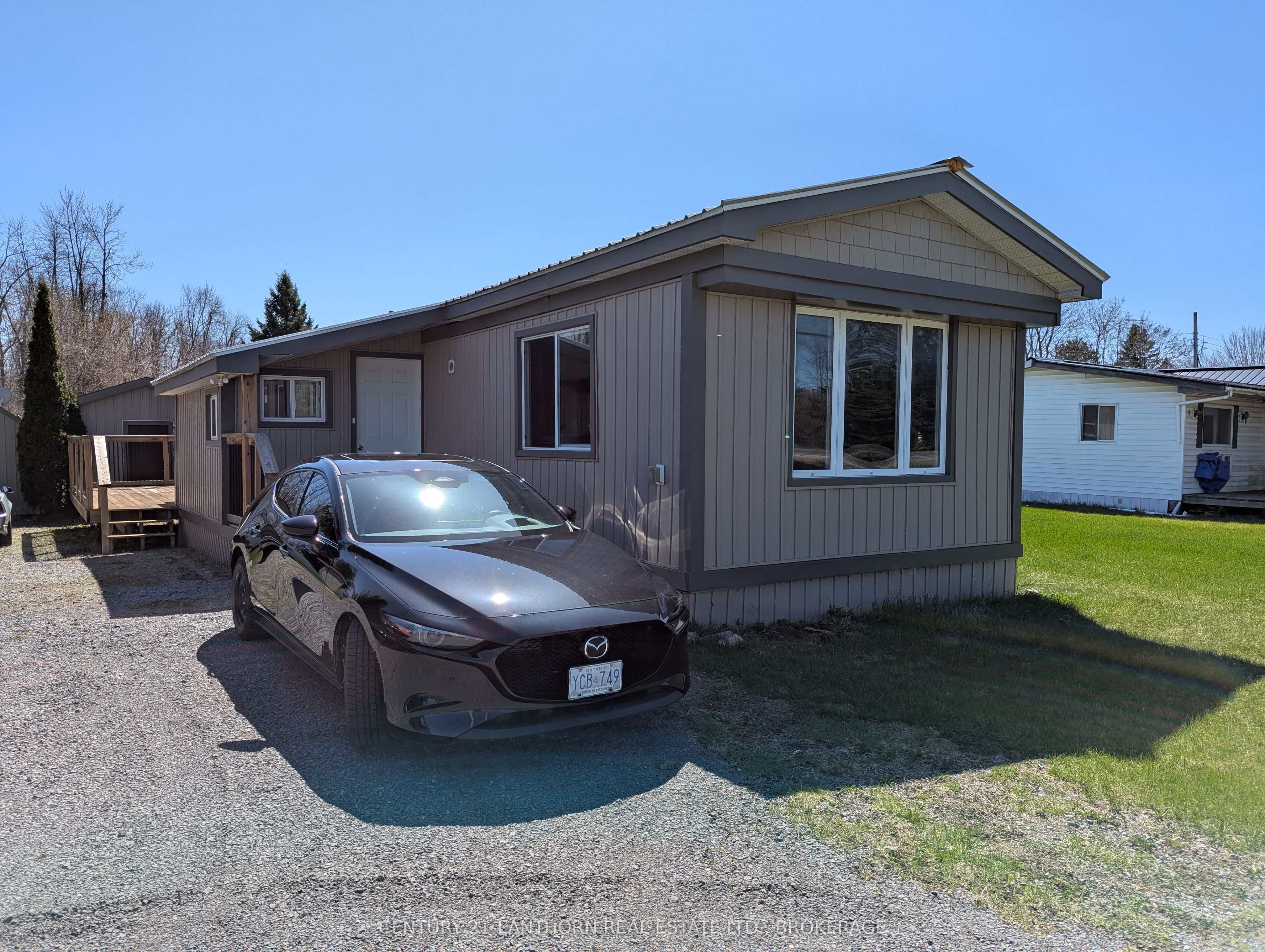 4417 Front Street Property Photo