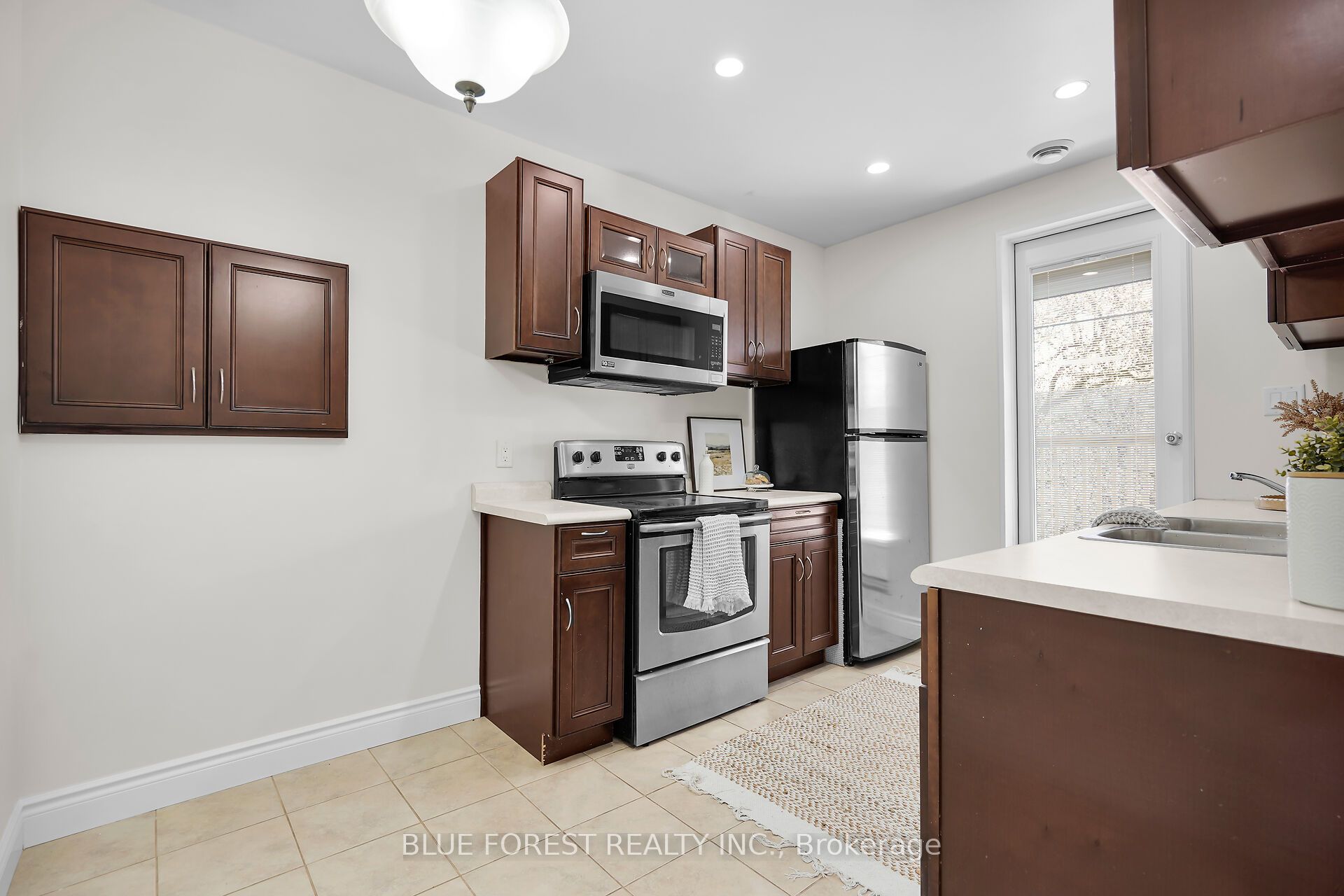 18 Belgrave Avenue Property Photo 9