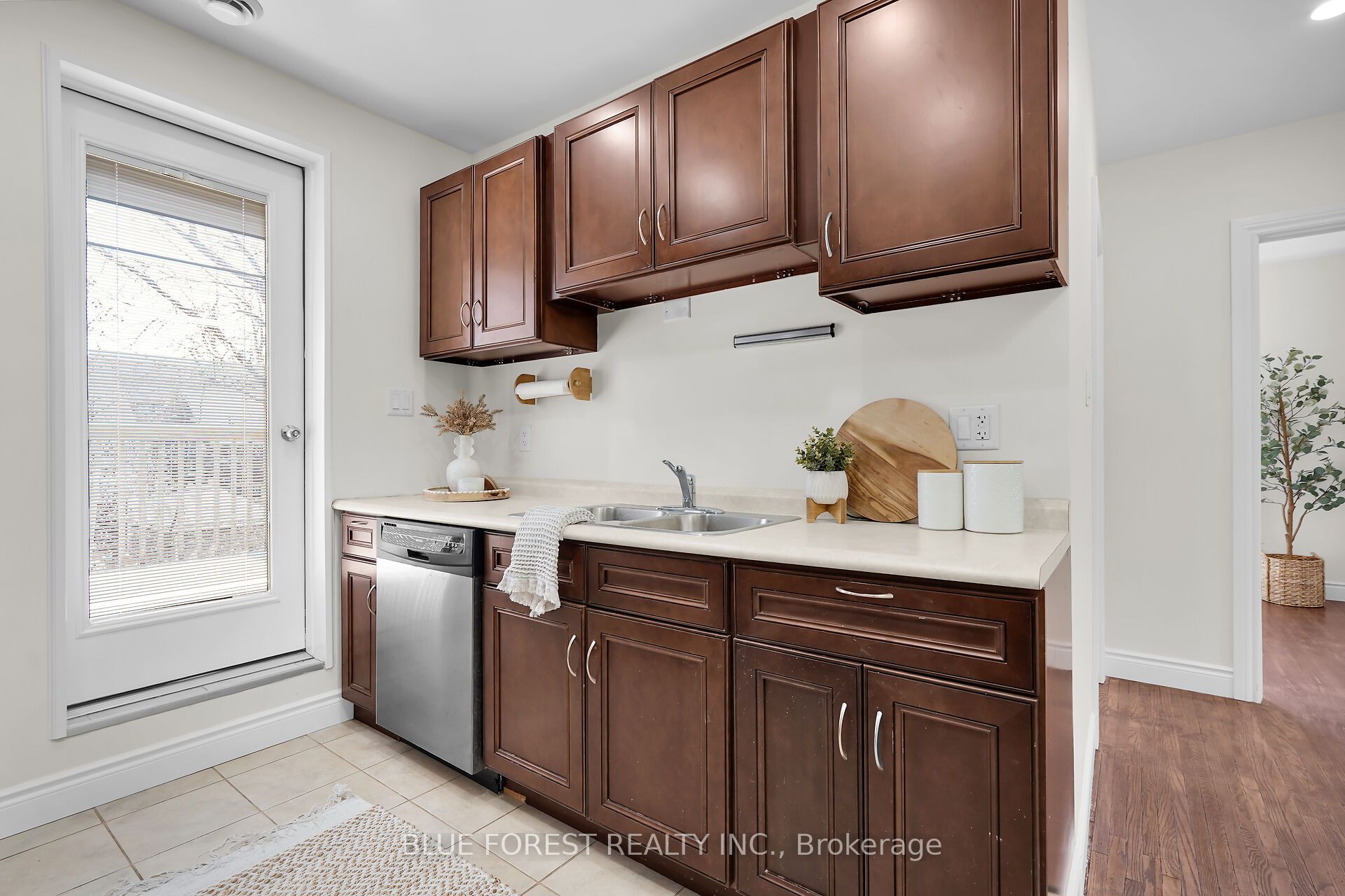 18 Belgrave Avenue Property Photo 13