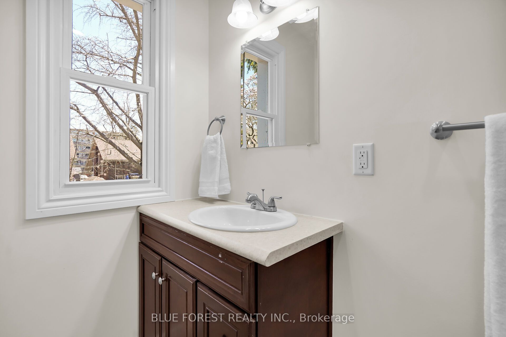 18 Belgrave Avenue Property Photo 21
