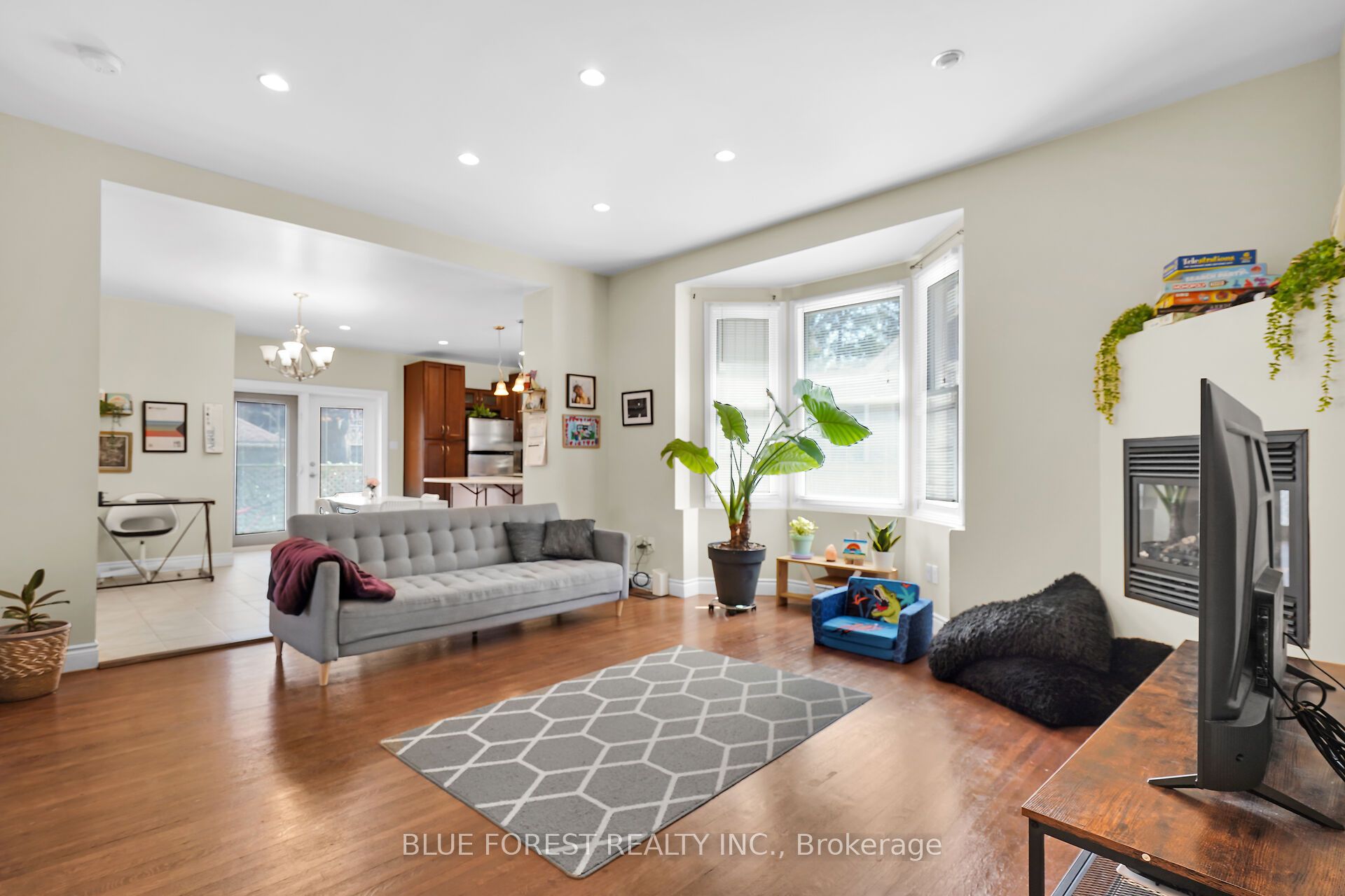18 Belgrave Avenue Property Photo 24