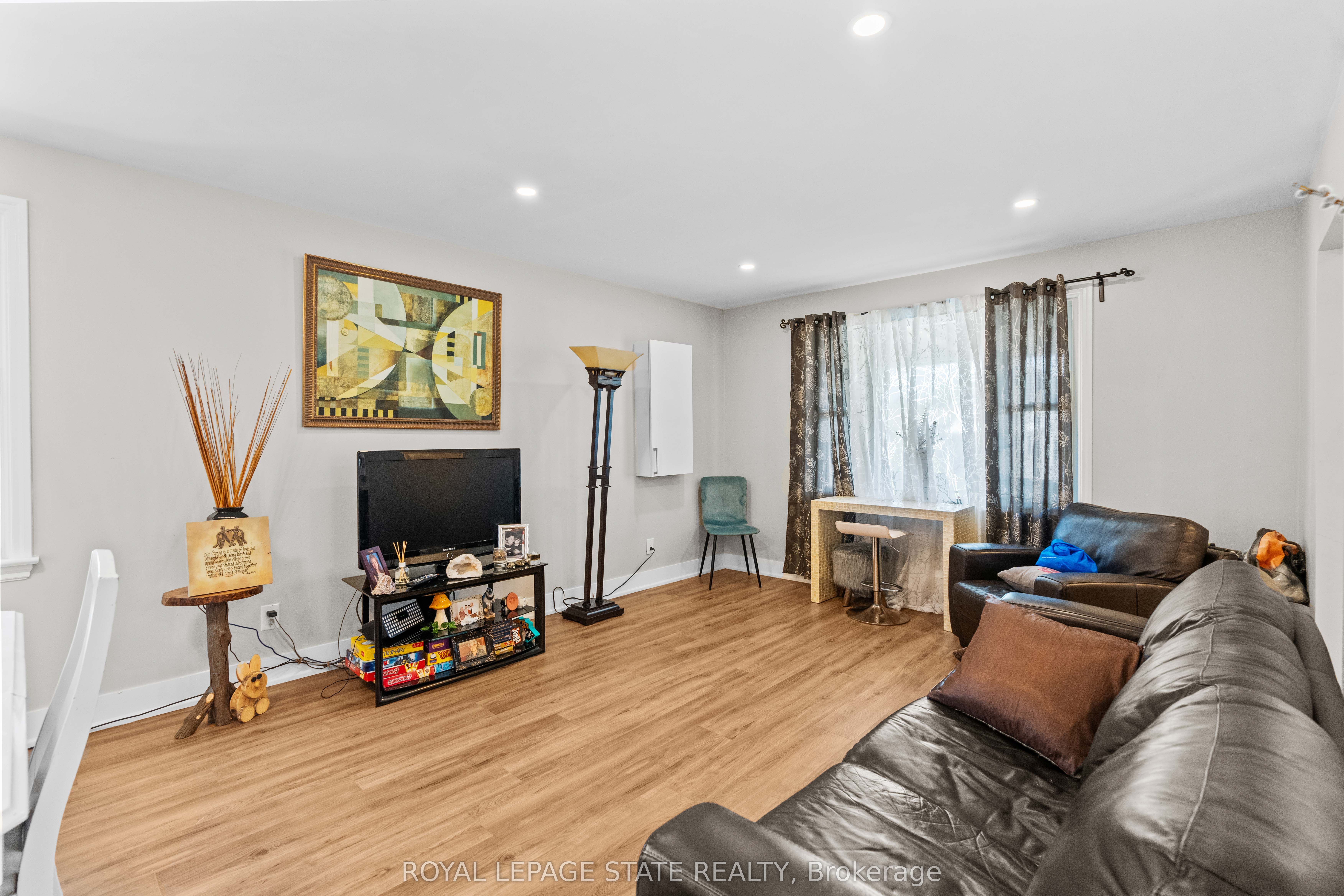 17 Prestwick Ave Property Photo 13