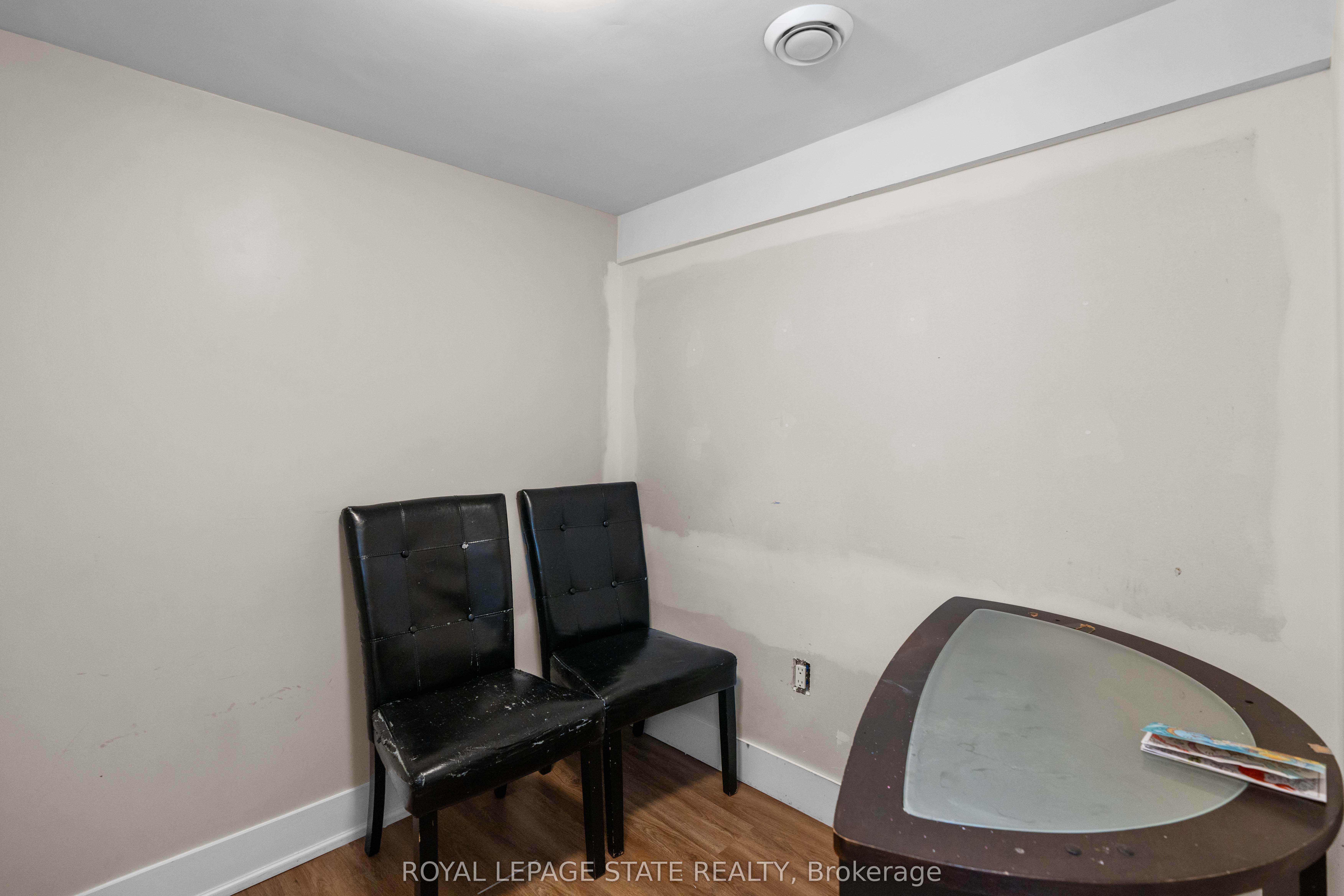 17 Prestwick Ave Property Photo 41