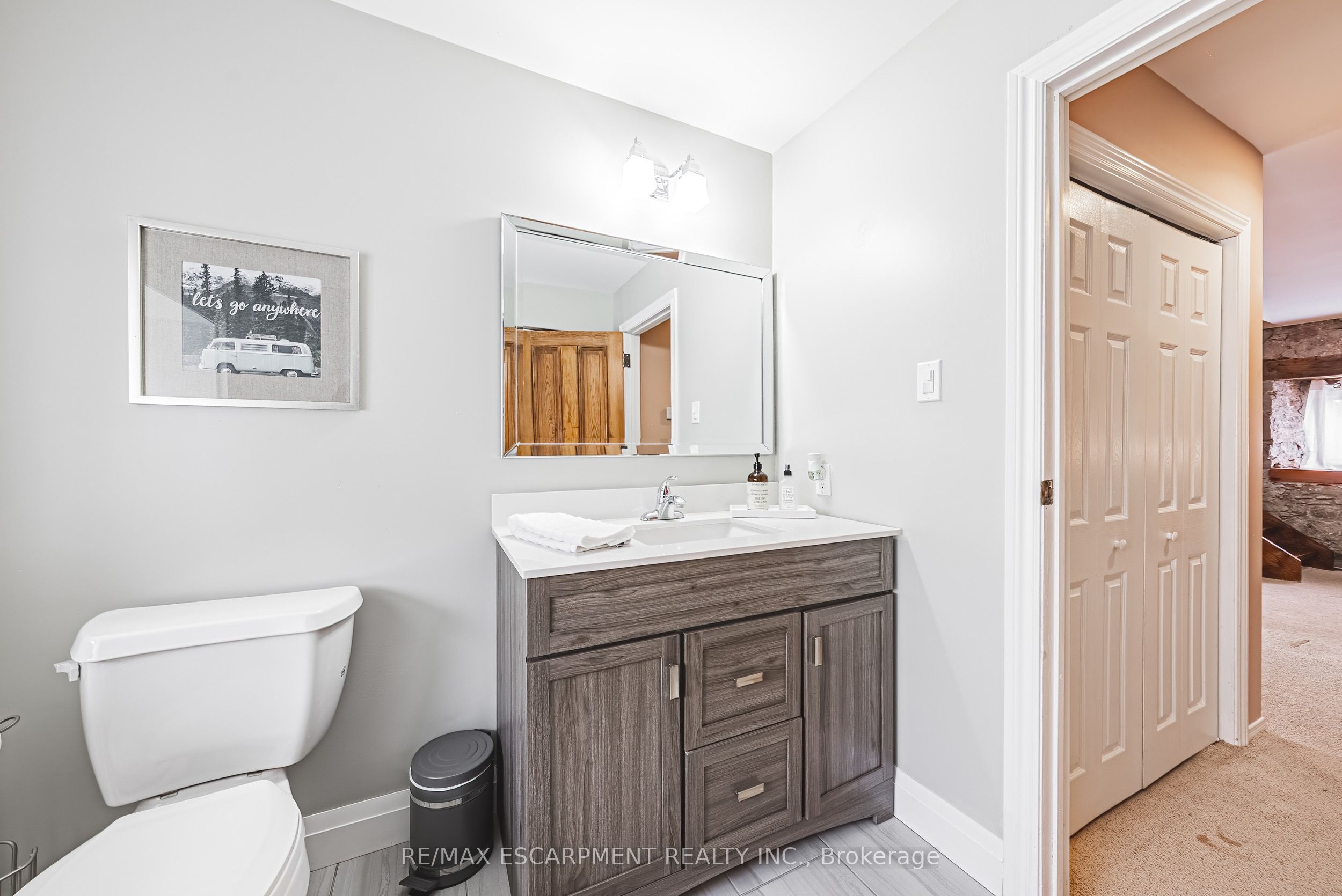 110 Freelton Road Property Photo 11