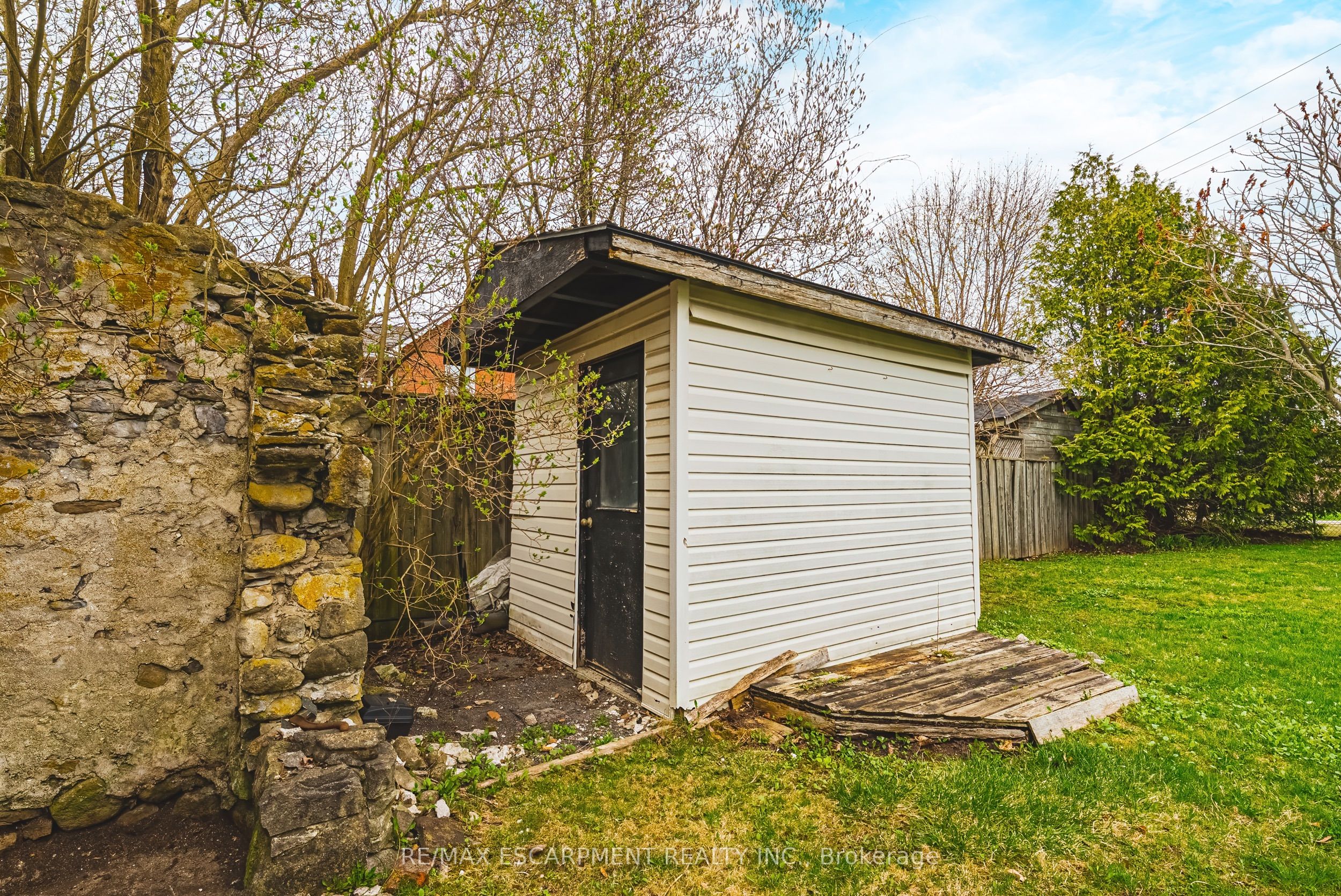 110 Freelton Road Property Photo 29