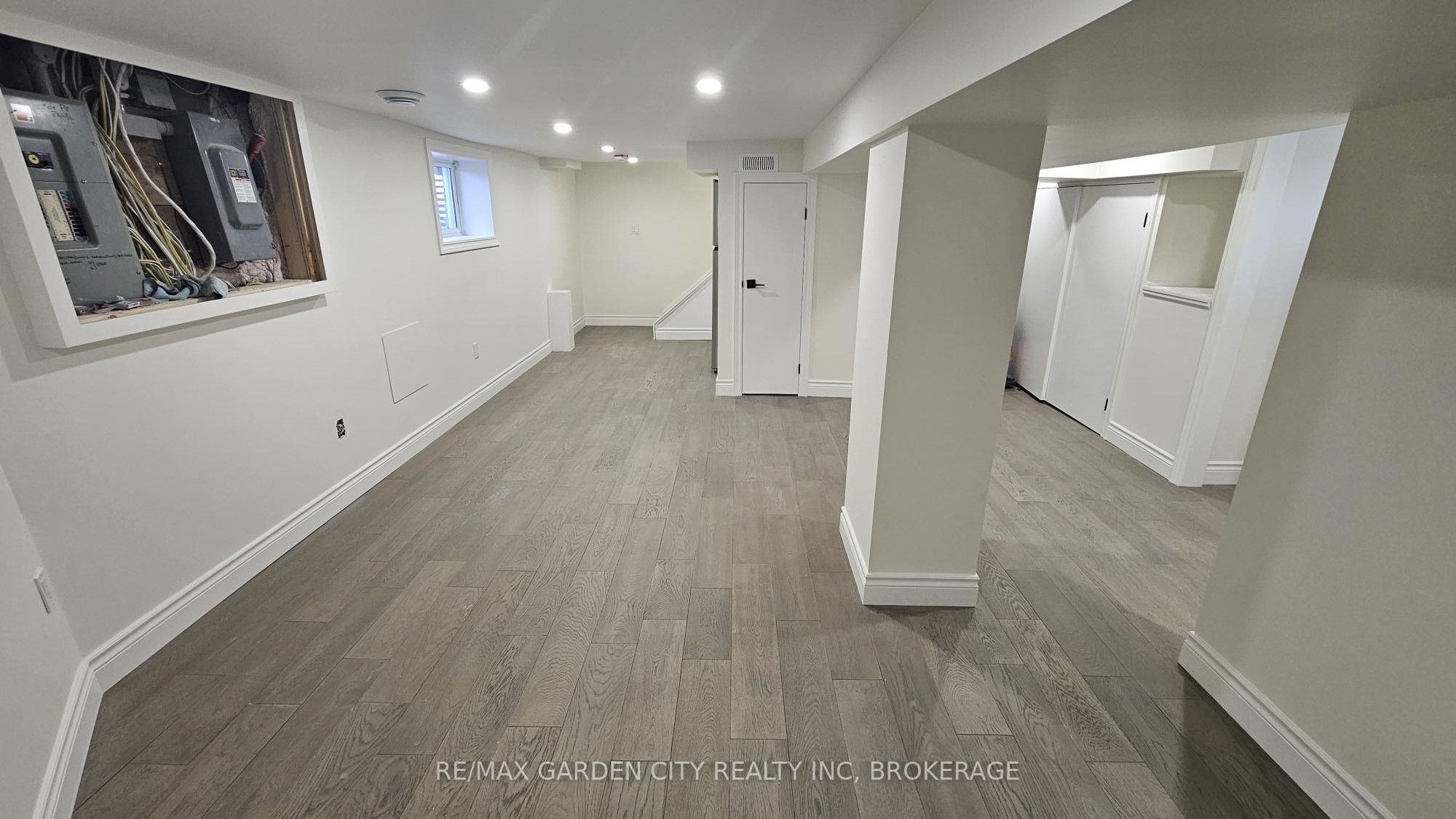52 Pelham Road Main Floor Property Photo 3