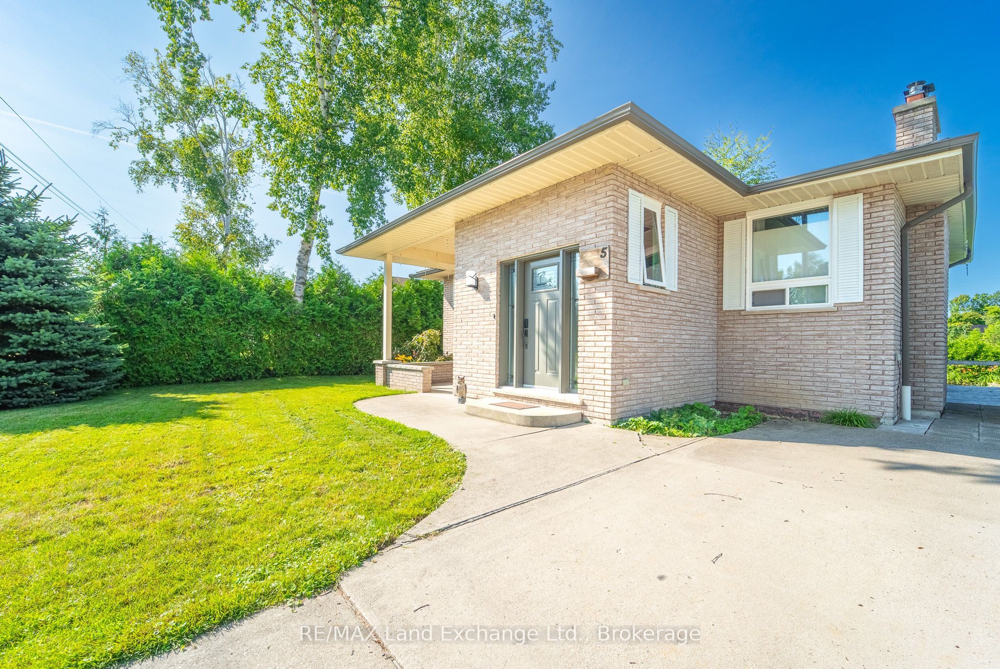 5 Macgregor Beach Road Property Photo 4