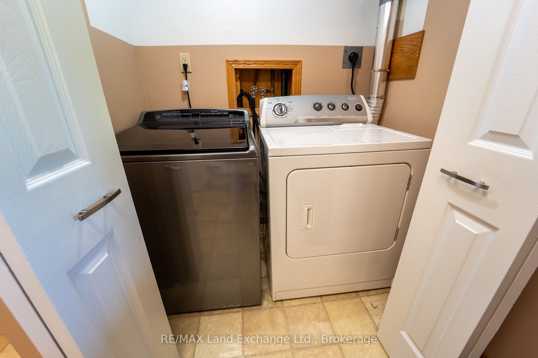5 Macgregor Beach Road Property Photo 39