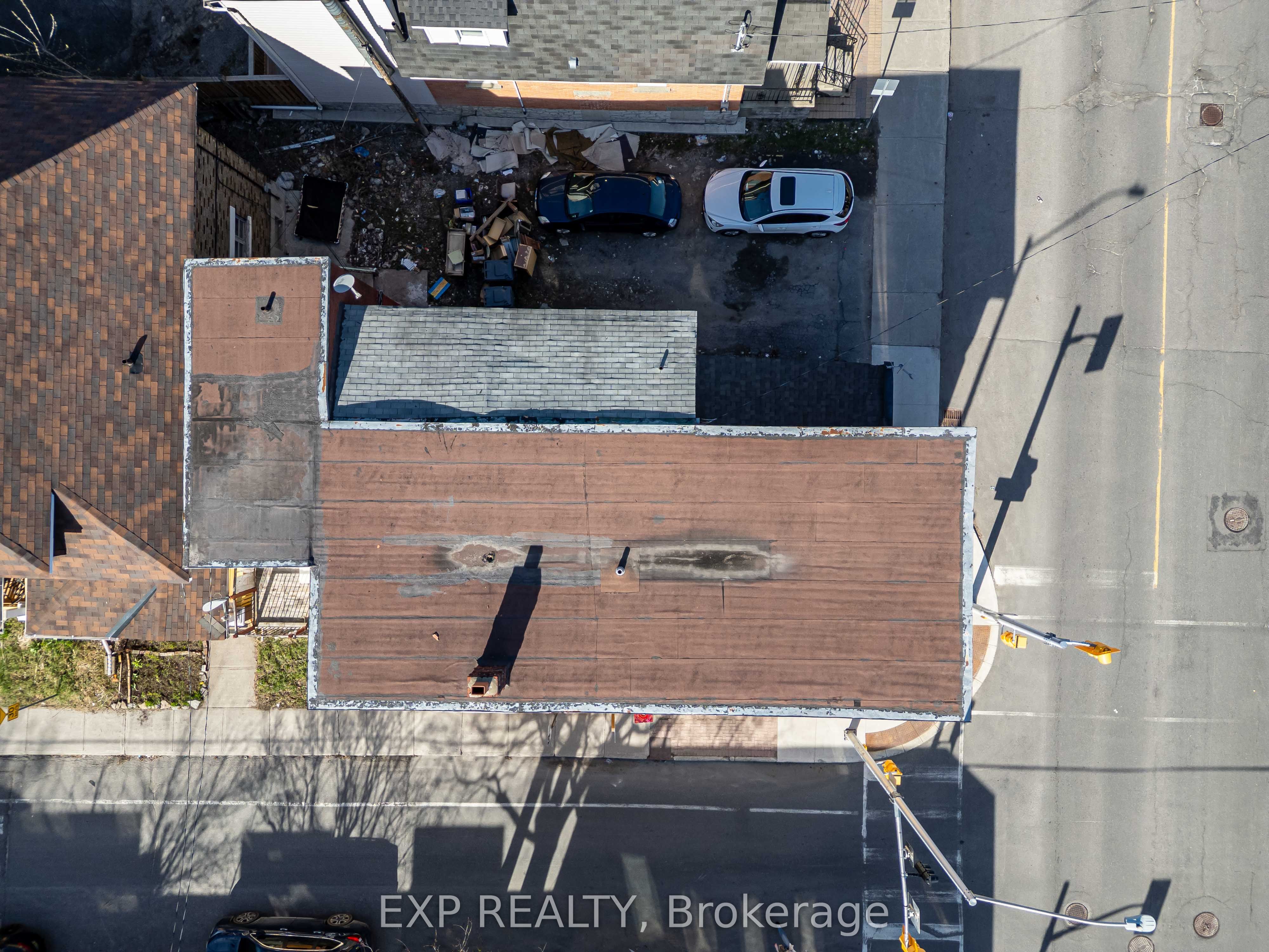 549 Gladstone Ave Property Photo 27
