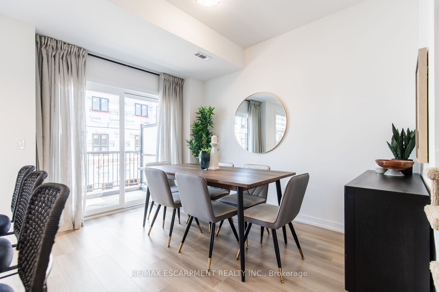 205 Burke Street Property Photo 17