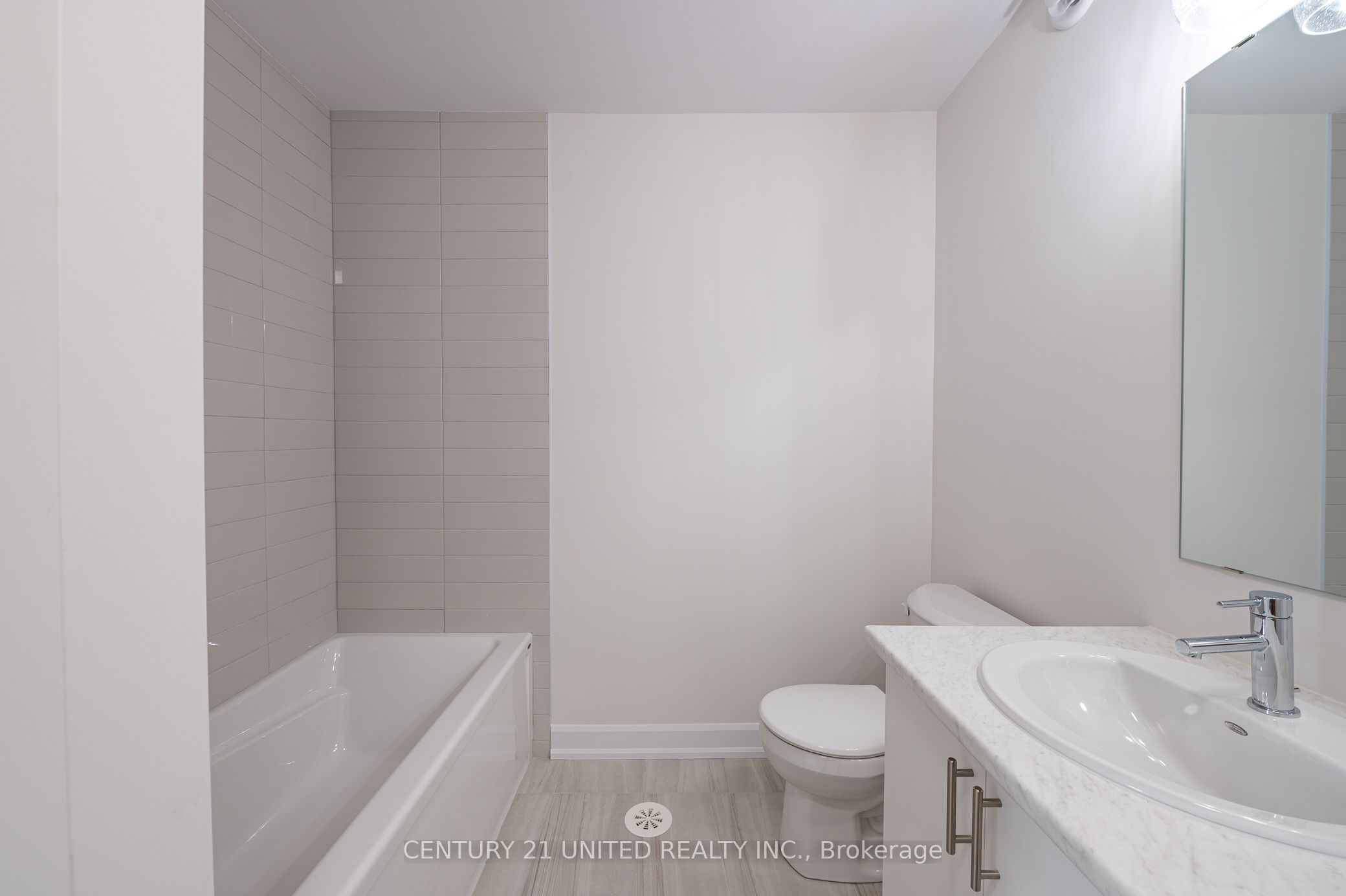 319 Mullighan Gdns Property Photo 16