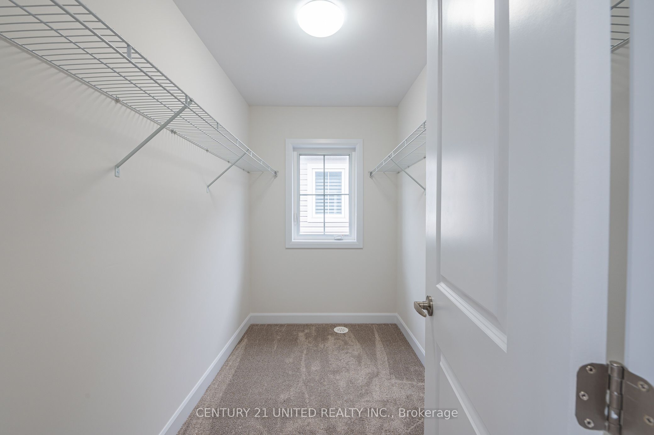 319 Mullighan Gdns Property Photo 17