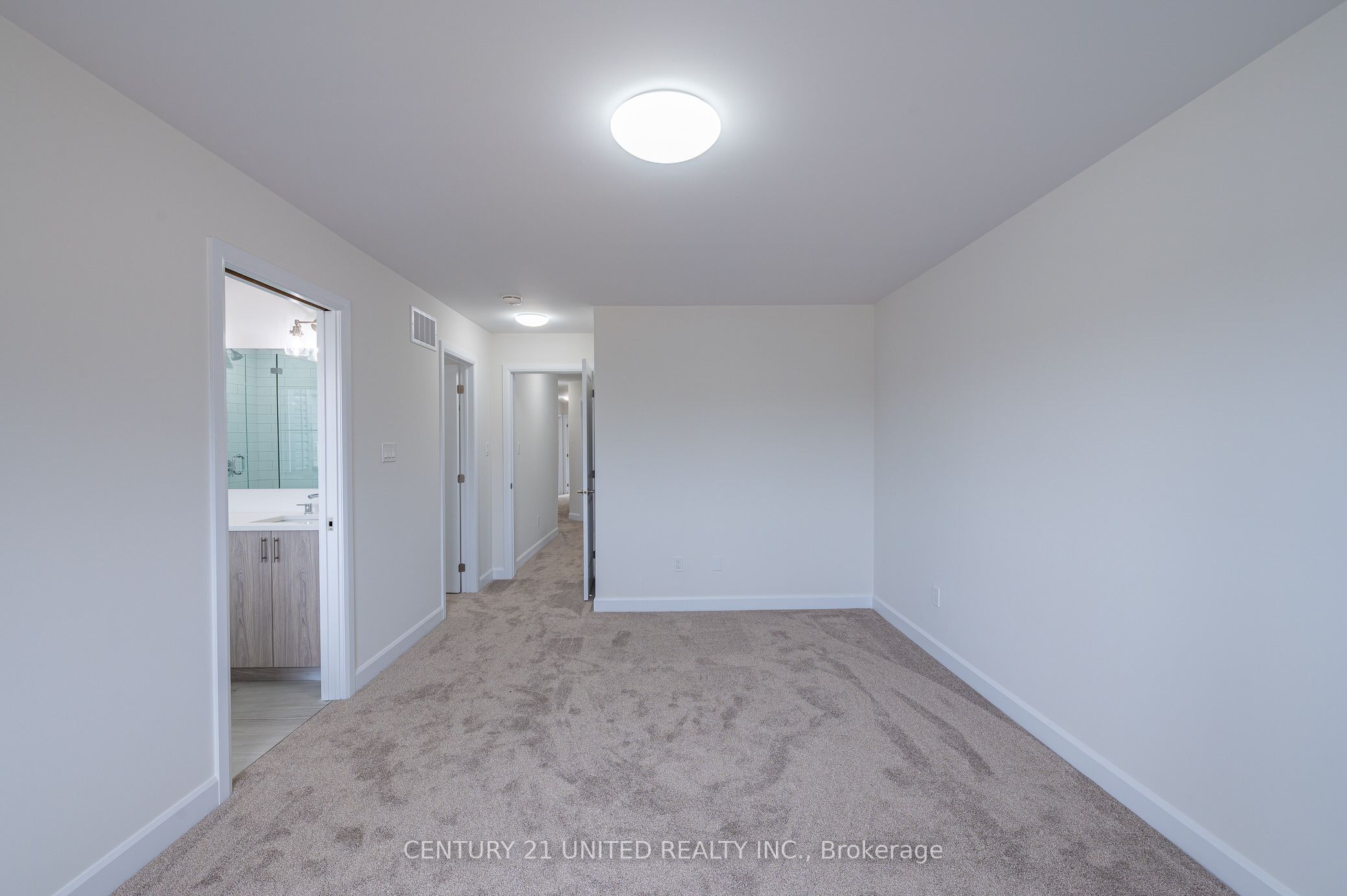 319 Mullighan Gdns Property Photo 18