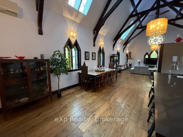 251 Albert Street Property Photo 15