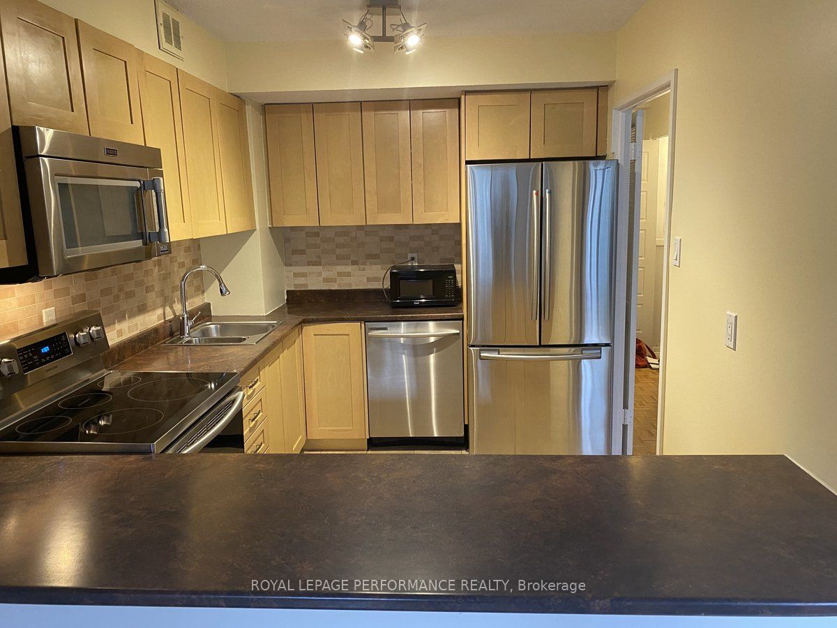 515 St Laurent Boulevard 344 Property Photo 5