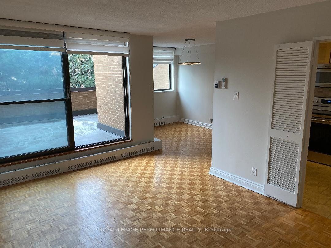 515 St Laurent Boulevard 344 Property Photo 9