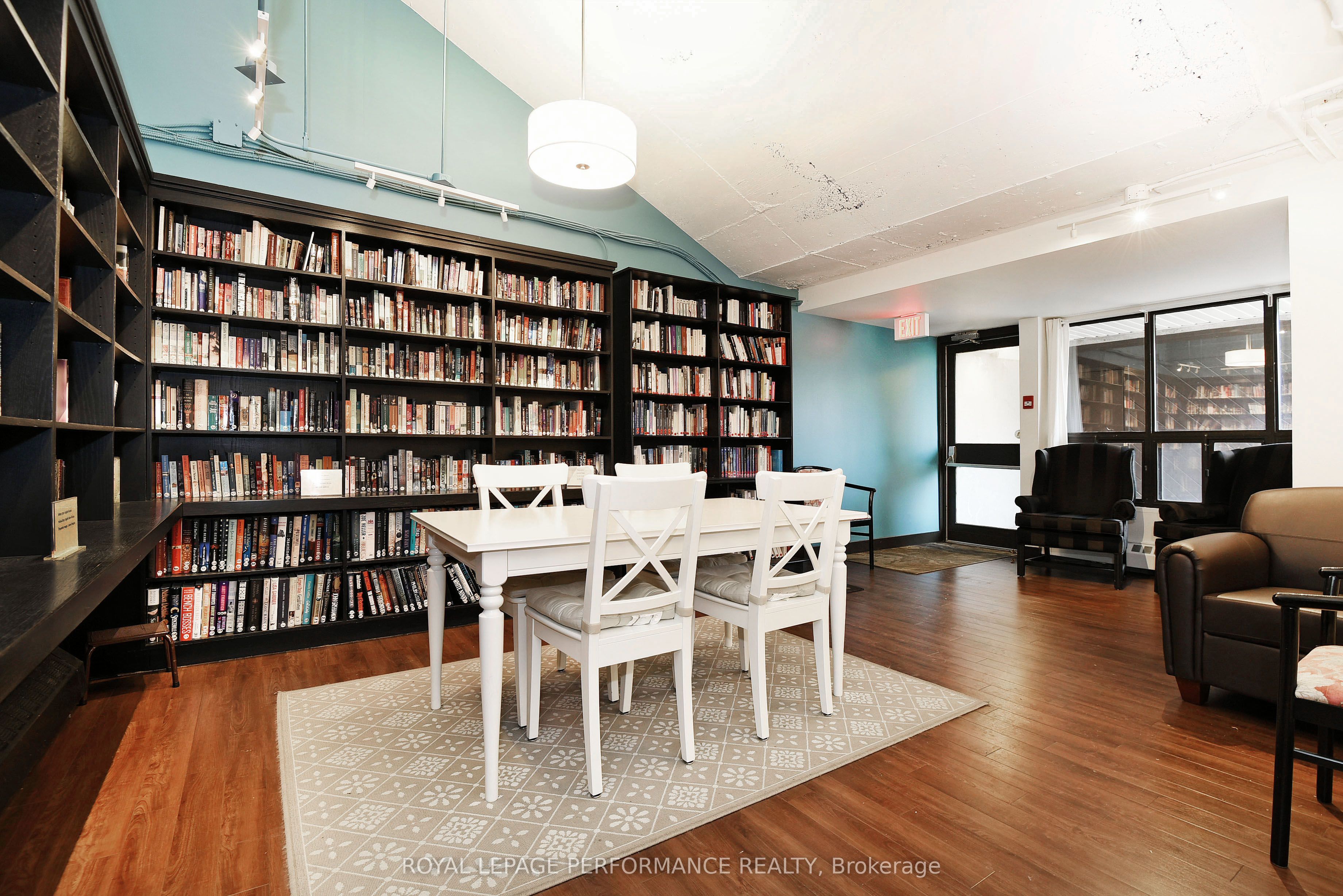 515 St Laurent Boulevard 344 Property Photo 24