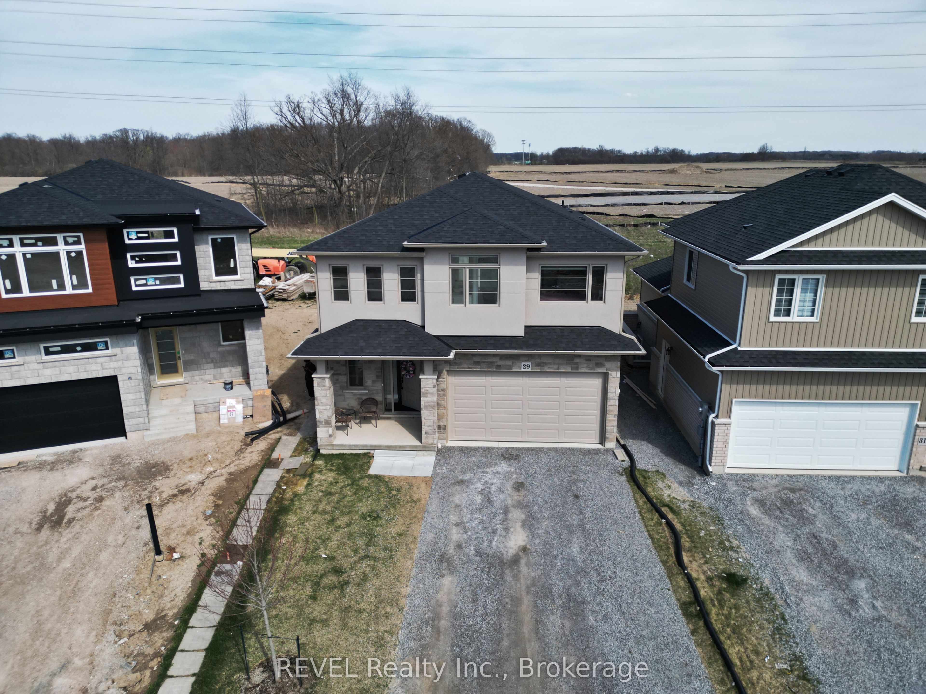 29 Elvira Way Property Photo 3