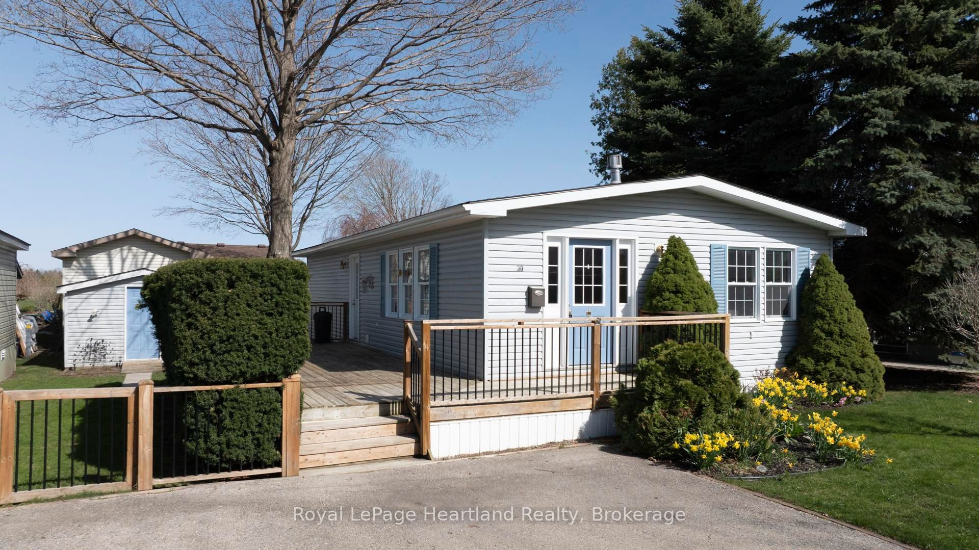 30 Algonquin St Property Photo 1