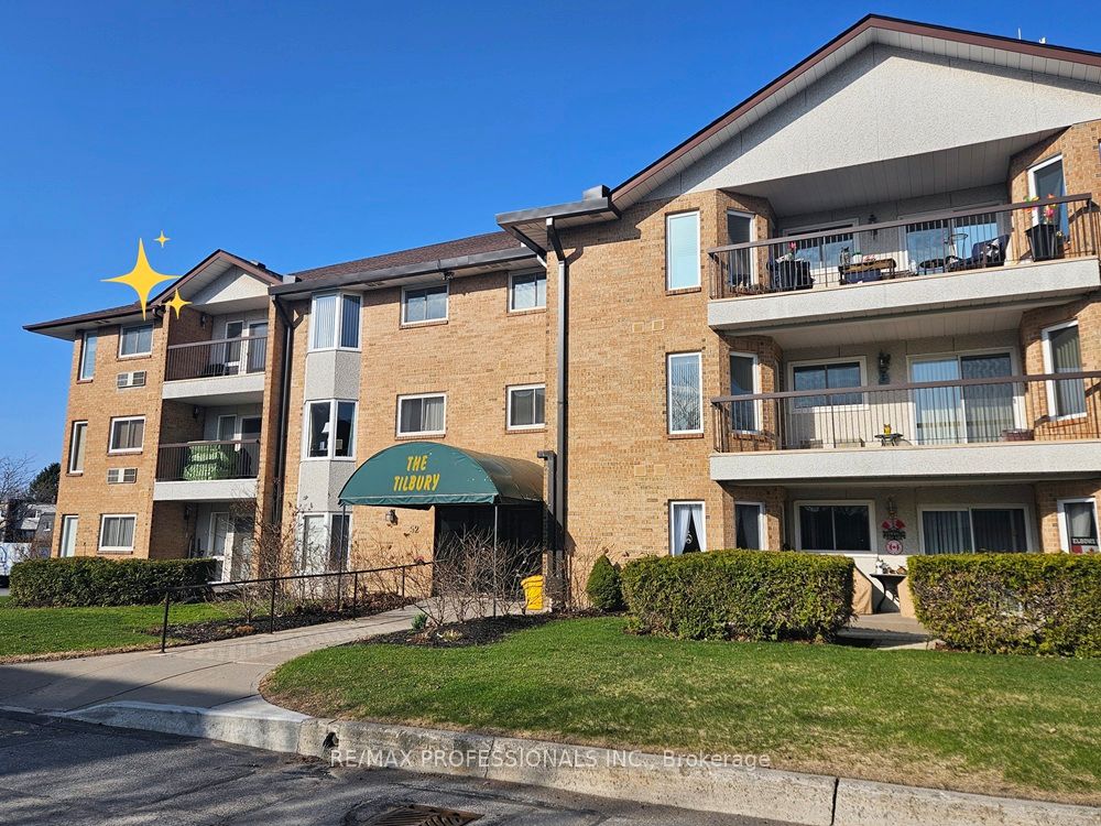 ##317 - 52 Tripp Boulevard Property Photo 1