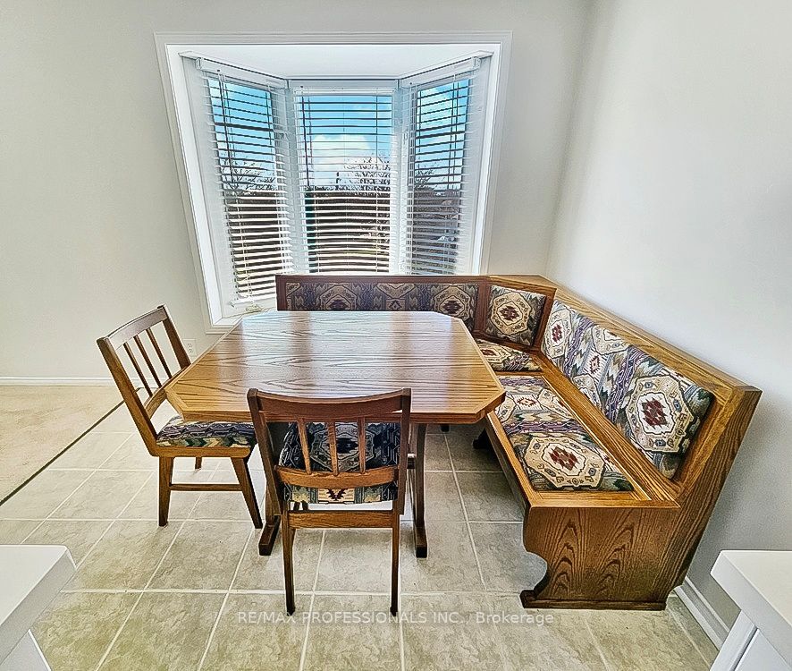 ##317 - 52 Tripp Boulevard Property Photo 10