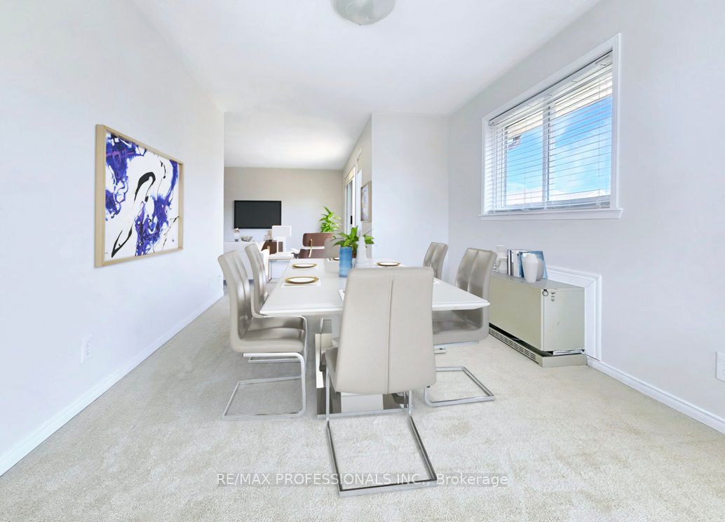 ##317 - 52 Tripp Boulevard Property Photo 13