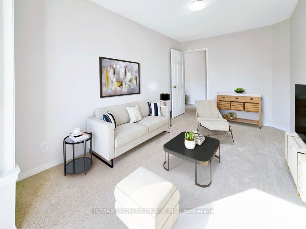 ##317 - 52 Tripp Boulevard Property Photo 23