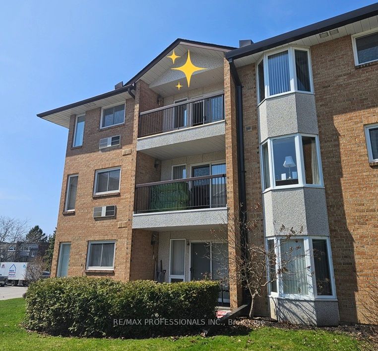 ##317 - 52 Tripp Boulevard Property Photo 32