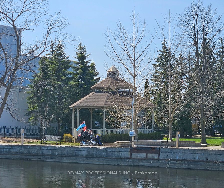 ##317 - 52 Tripp Boulevard Property Photo 38