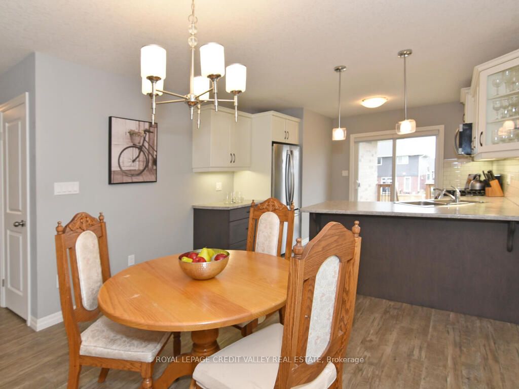 20 Fox Hollow Court Property Photo 9
