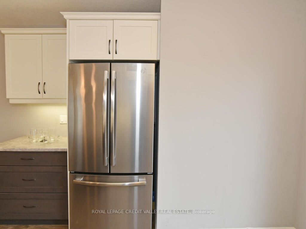 20 Fox Hollow Court Property Photo 15