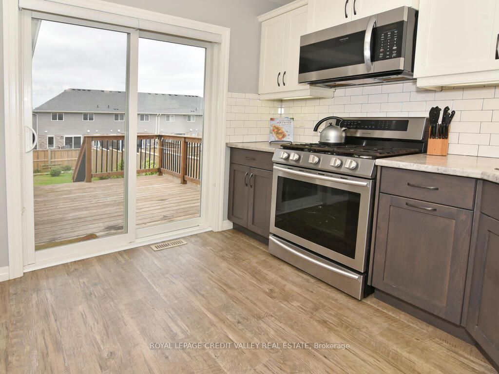 20 Fox Hollow Court Property Photo 16