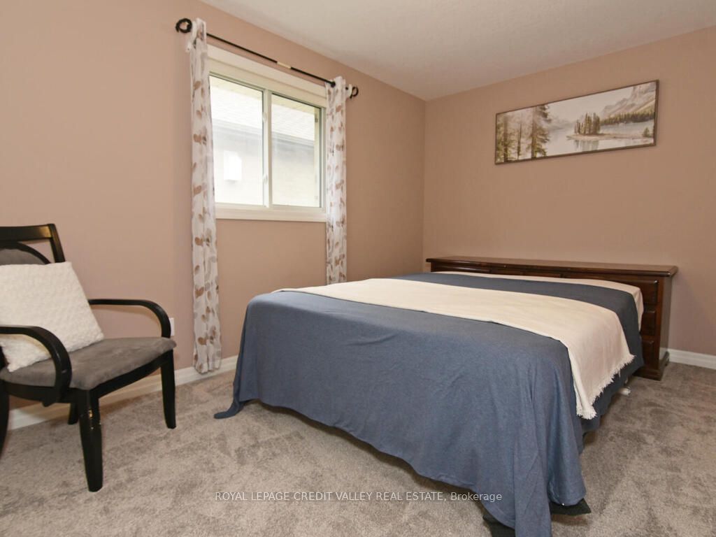 20 Fox Hollow Court Property Photo 19