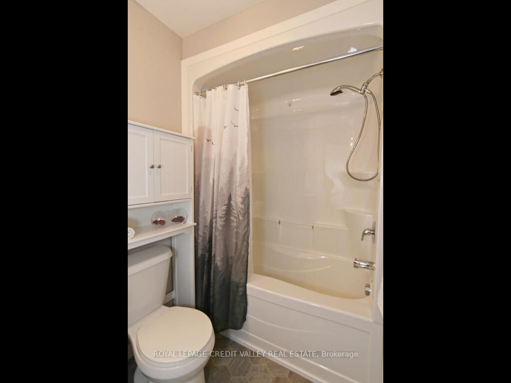 20 Fox Hollow Court Property Photo 21