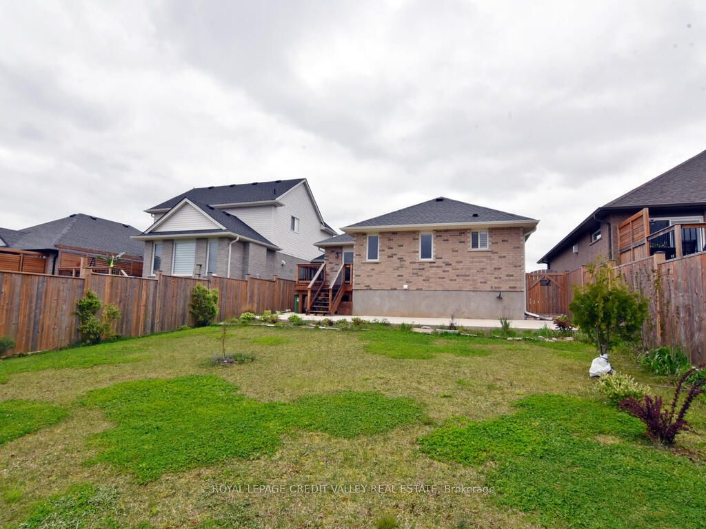 20 Fox Hollow Court Property Photo 31