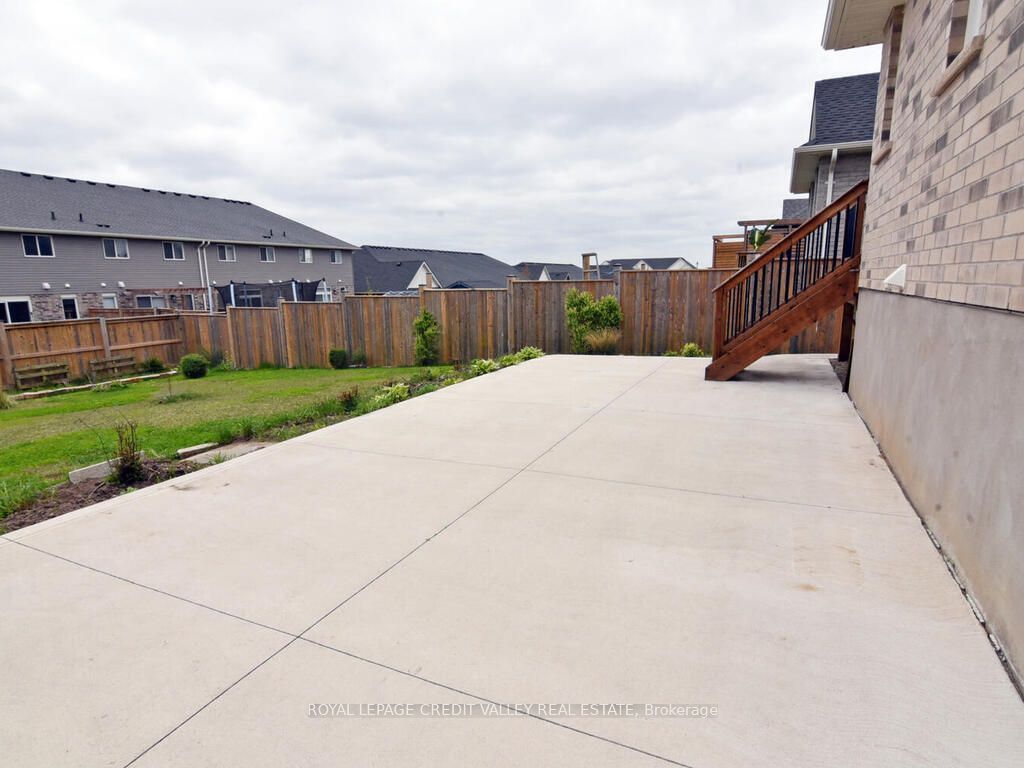 20 Fox Hollow Court Property Photo 35